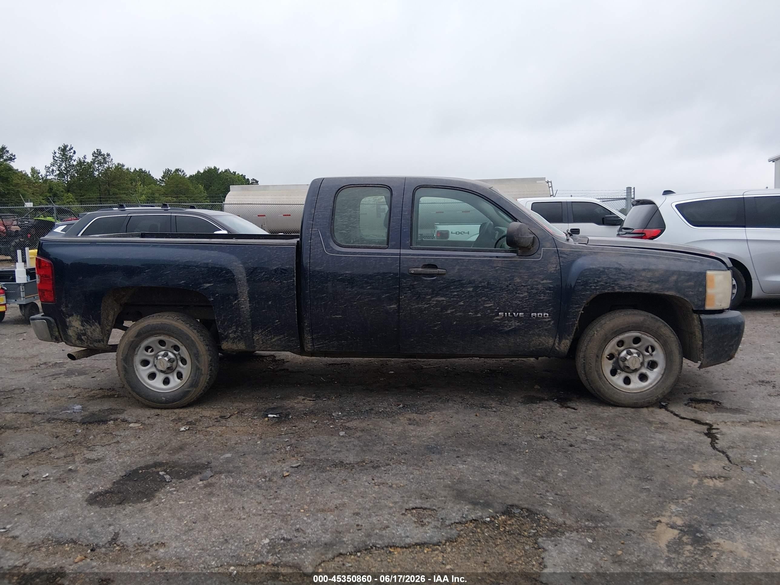 2011 Chevrolet Silverado 1500 Work Truck Синий vin: 1GCRCPE07BZ322648