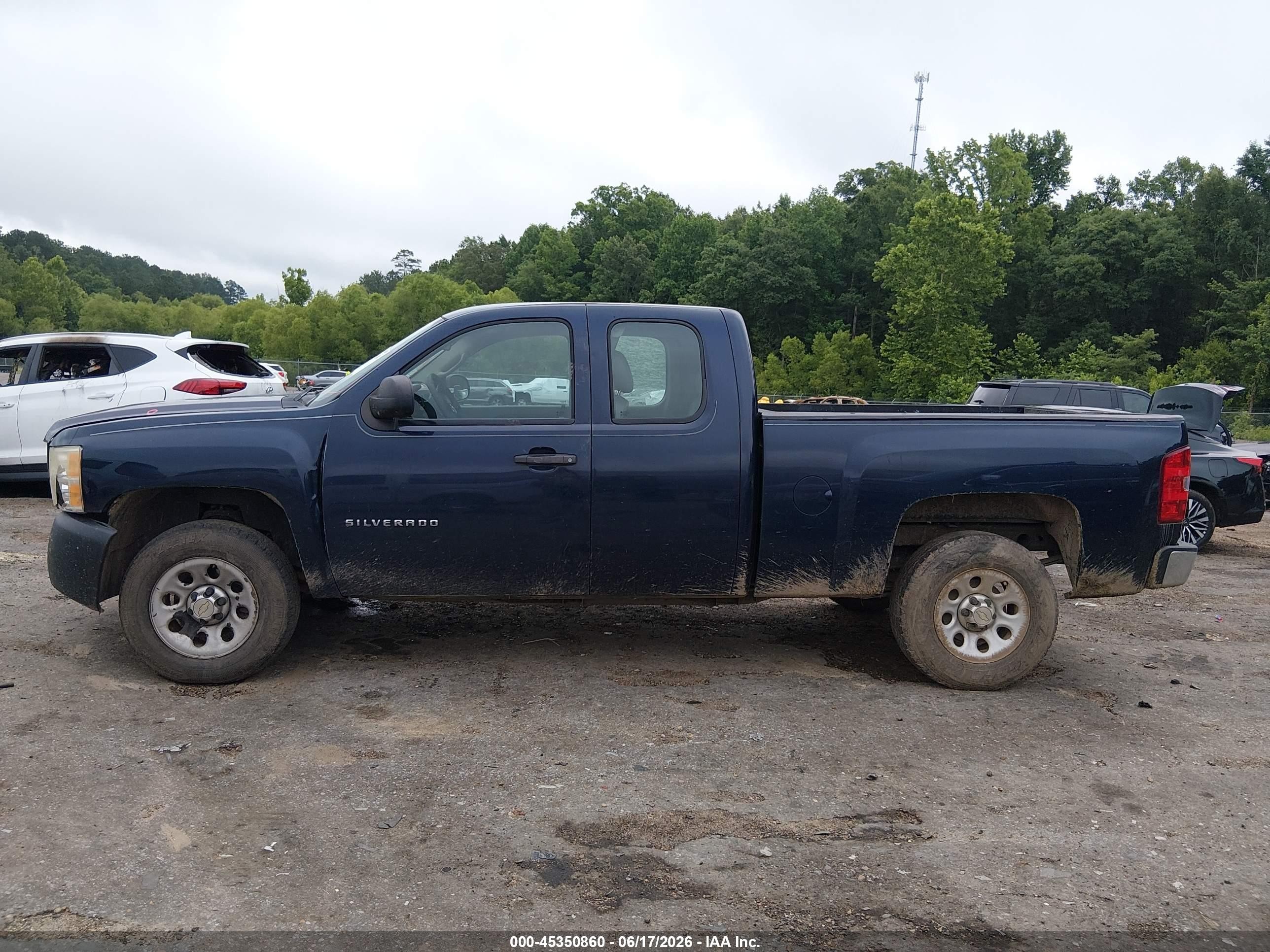 2011 Chevrolet Silverado 1500 Work Truck Синий vin: 1GCRCPE07BZ322648