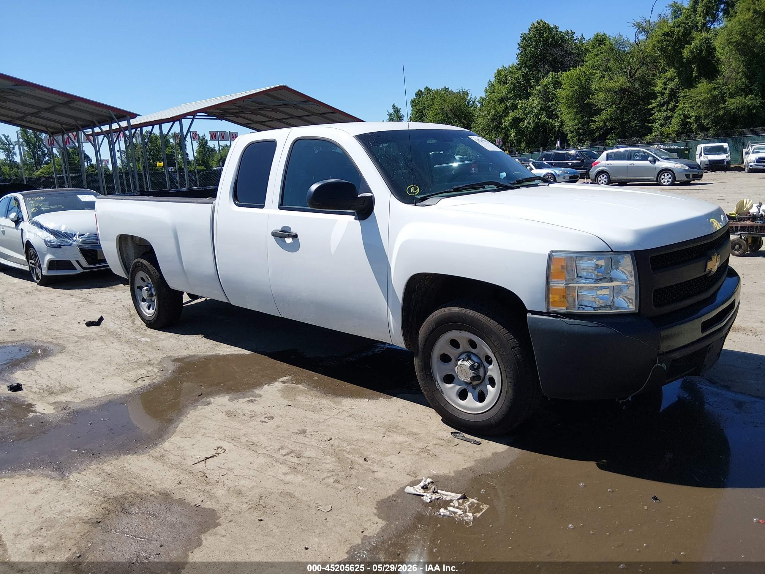 2012 Chevrolet Silverado 1500 Work Truck White vin: 1GCRCPE08CZ343025