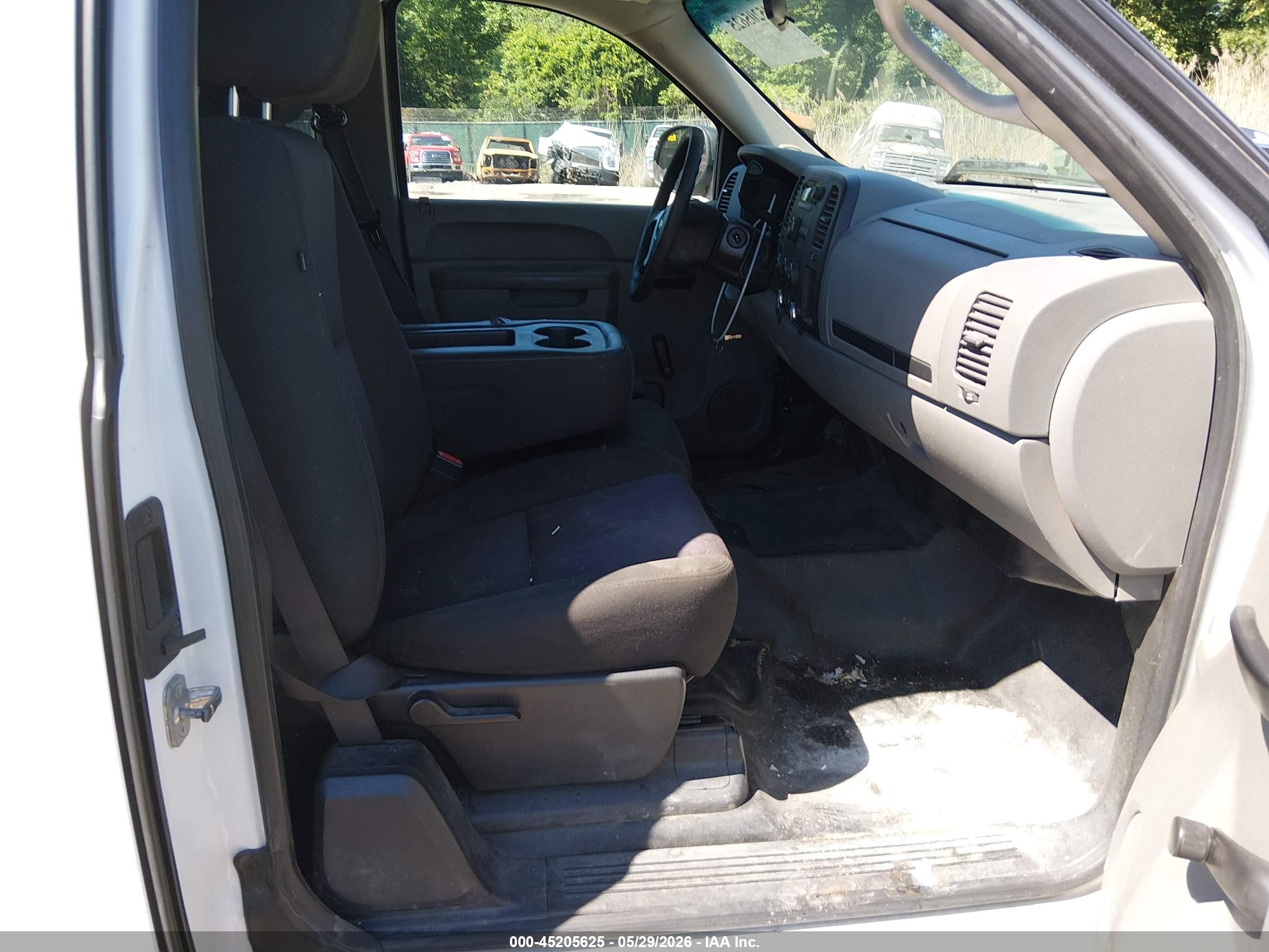 2012 Chevrolet Silverado 1500 Work Truck White vin: 1GCRCPE08CZ343025