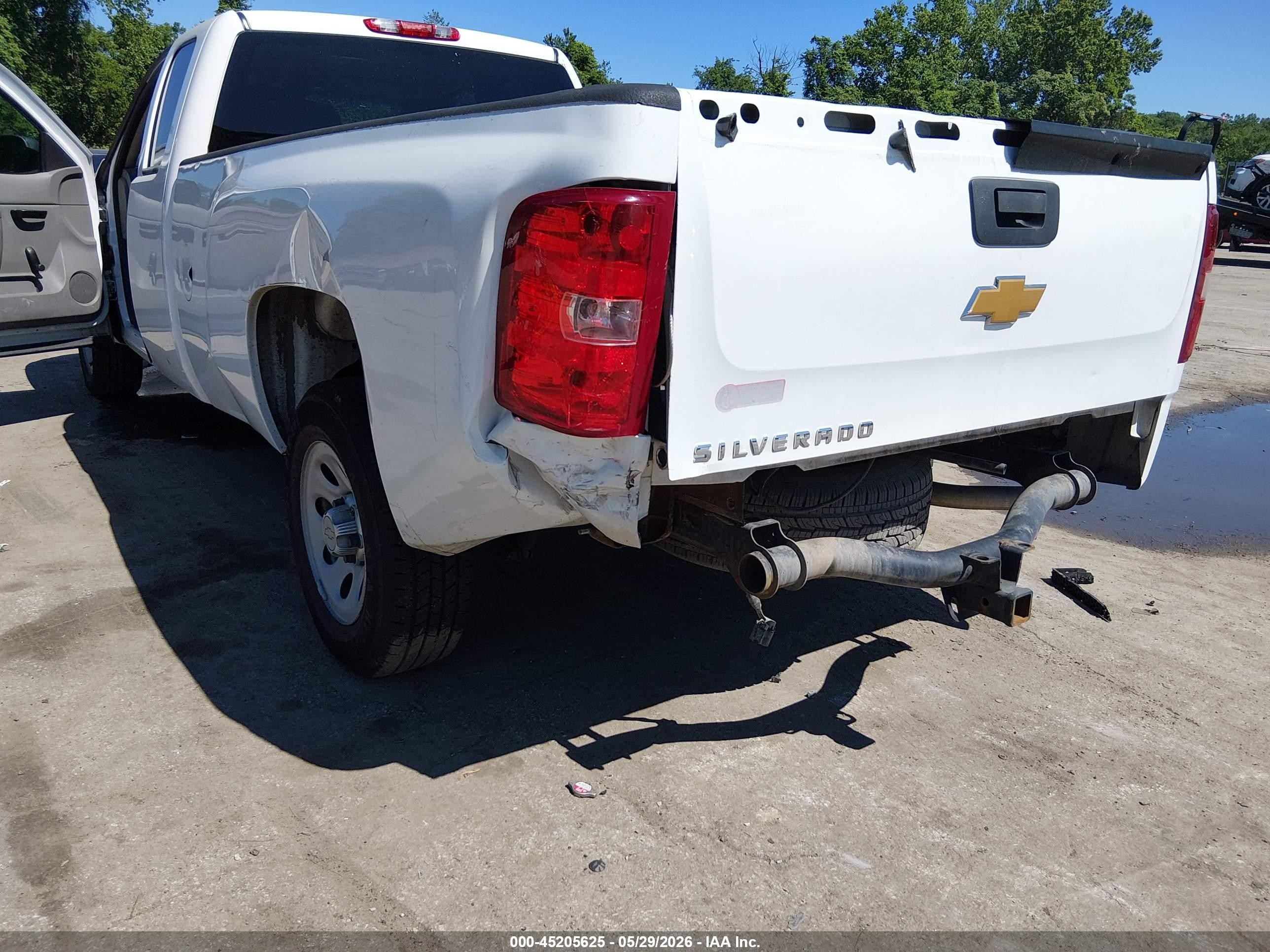 2012 Chevrolet Silverado 1500 Work Truck White vin: 1GCRCPE08CZ343025