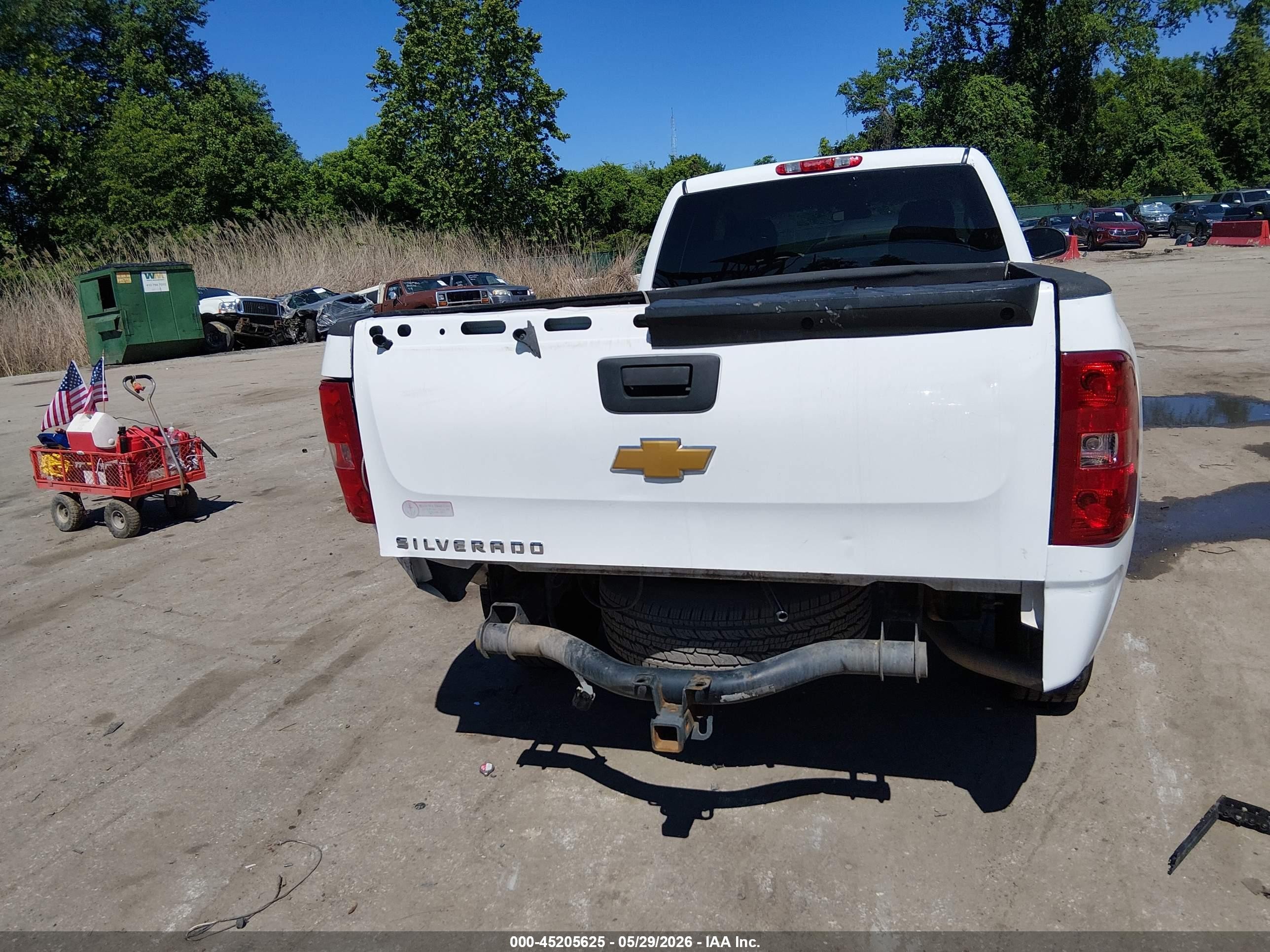 2012 Chevrolet Silverado 1500 Work Truck White vin: 1GCRCPE08CZ343025