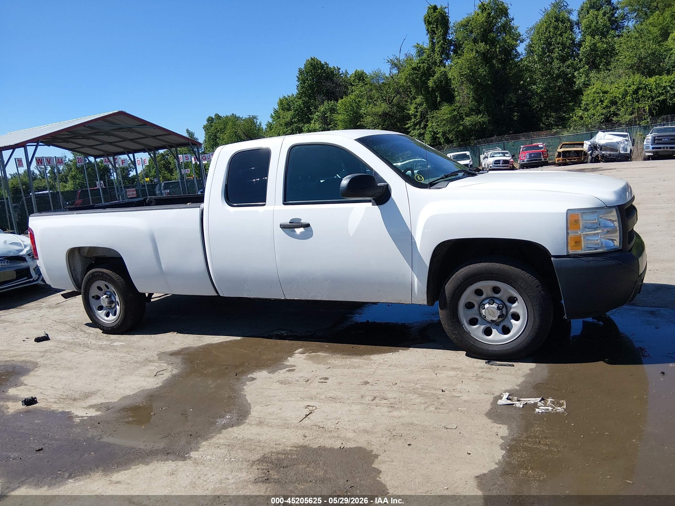 2012 Chevrolet Silverado 1500 Work Truck White vin: 1GCRCPE08CZ343025