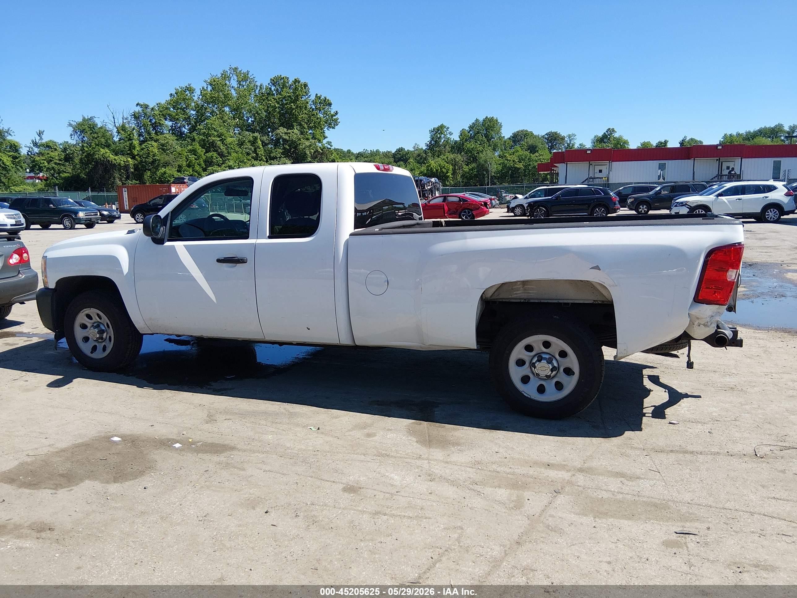 2012 Chevrolet Silverado 1500 Work Truck White vin: 1GCRCPE08CZ343025