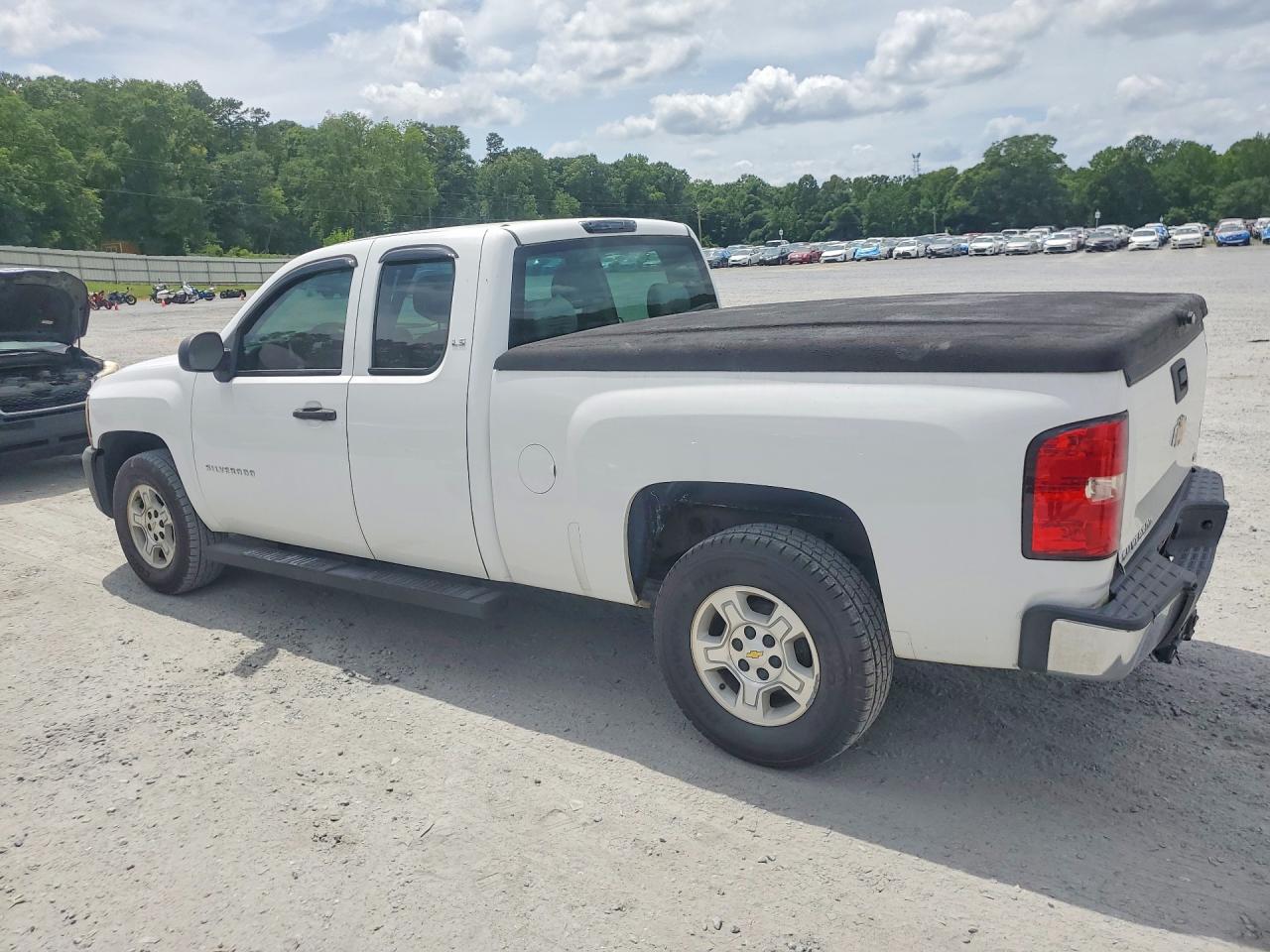 2013 Chevrolet Silverado C1500 White vin: 1GCRCPE08DZ240883