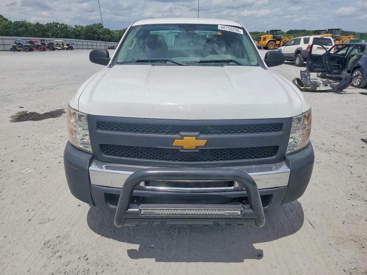 2013 Chevrolet Silverado C1500 White vin: 1GCRCPE08DZ240883