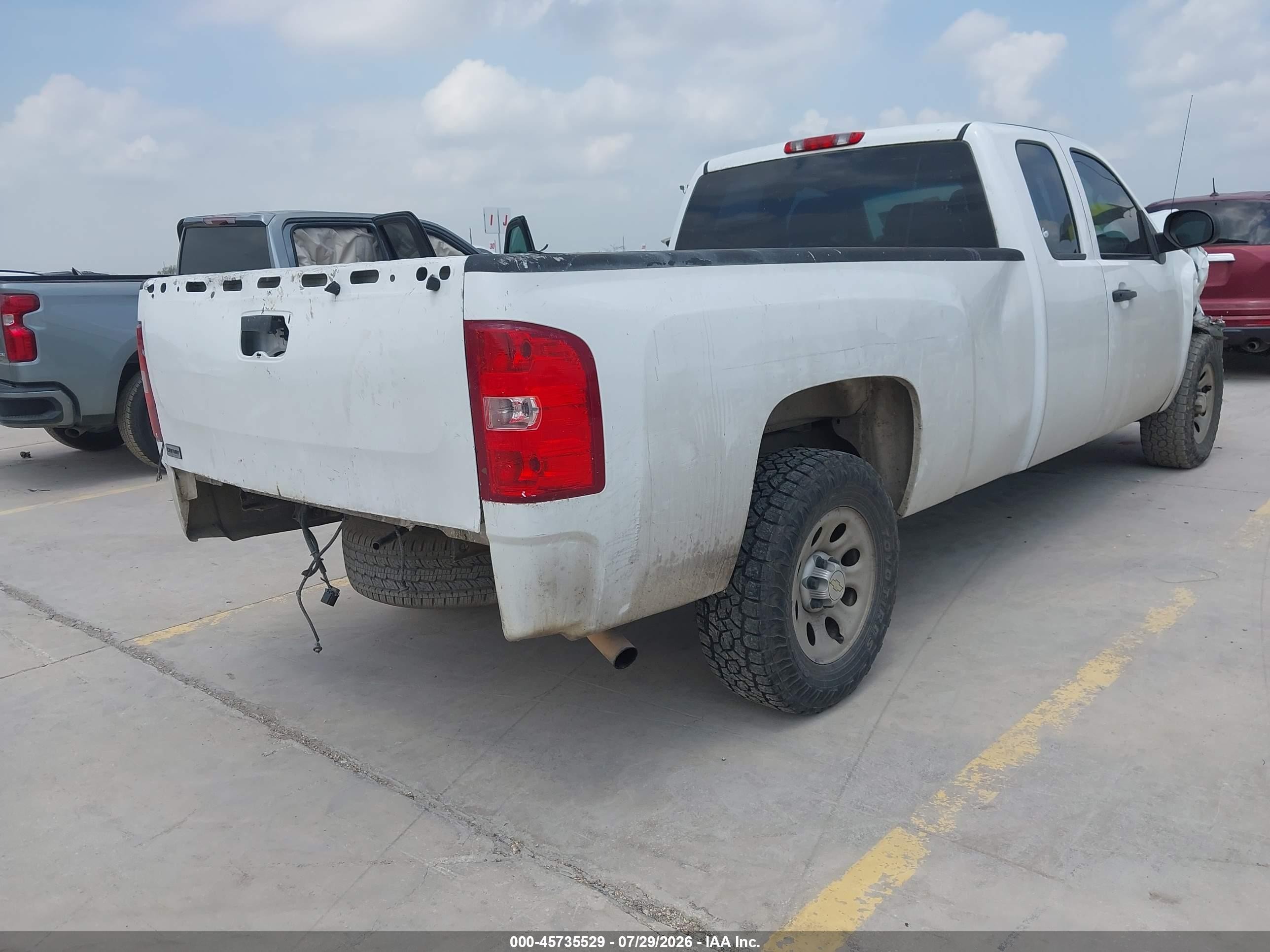 2013 Chevrolet Silverado 1500 Work Truck Белый vin: 1GCRCPE08DZ328753