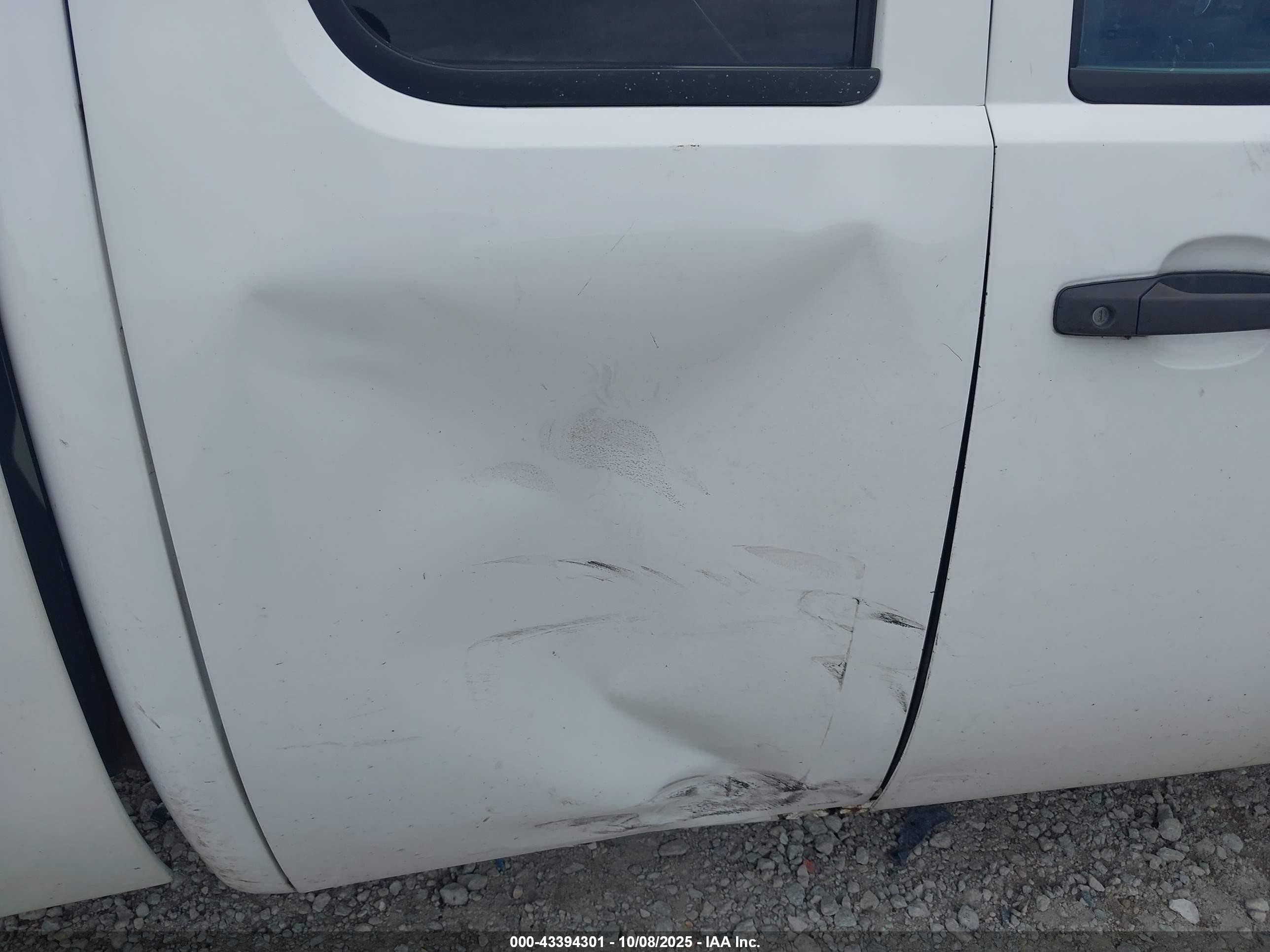 2013 Chevrolet Silverado 1500 Work Truck White vin: 1GCRCPEA1DZ385644