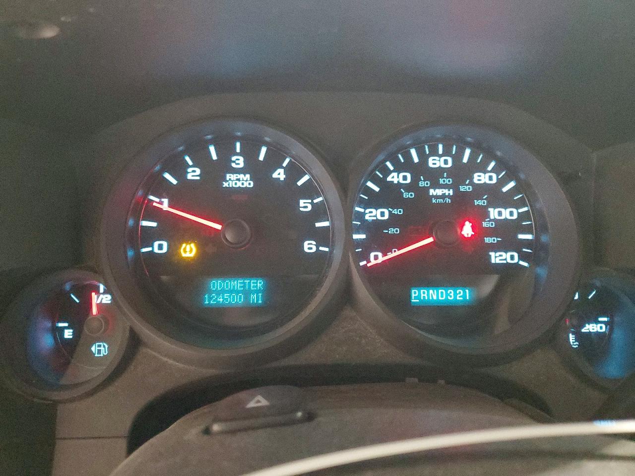 2013 Chevrolet Silverado C1500 White vin: 1GCRCPEA2DZ268378