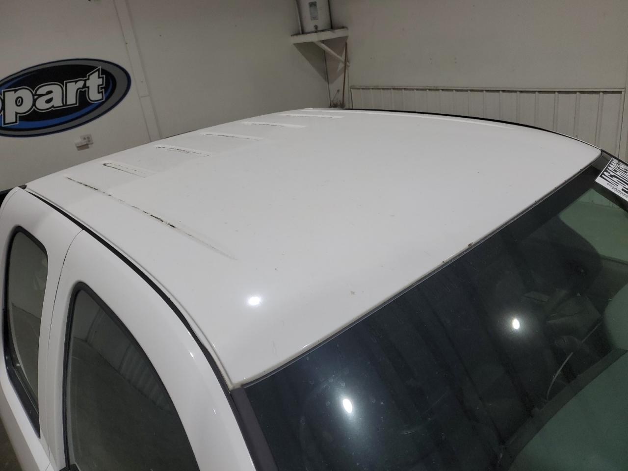 2013 Chevrolet Silverado C1500 White vin: 1GCRCPEA2DZ268378 Damage: Roof, Chipped, 3