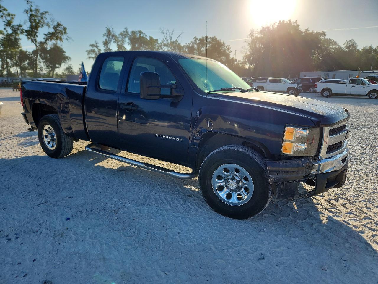 2011 Chevrolet Silverado C1500 Blue vin: 1GCRCPEA7BZ181332