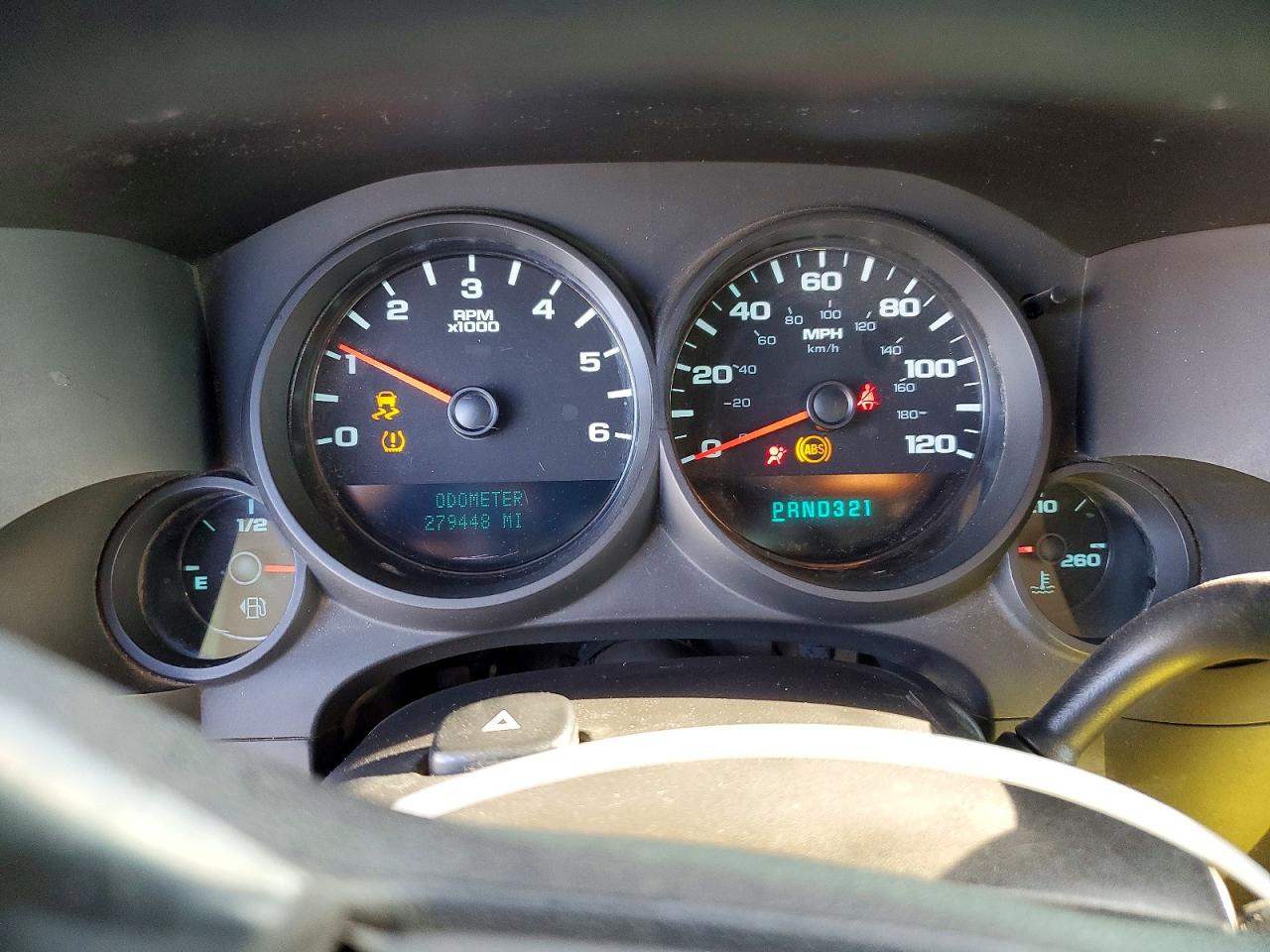 2012 Chevrolet Silverado C1500 White vin: 1GCRCPEA7CZ337208