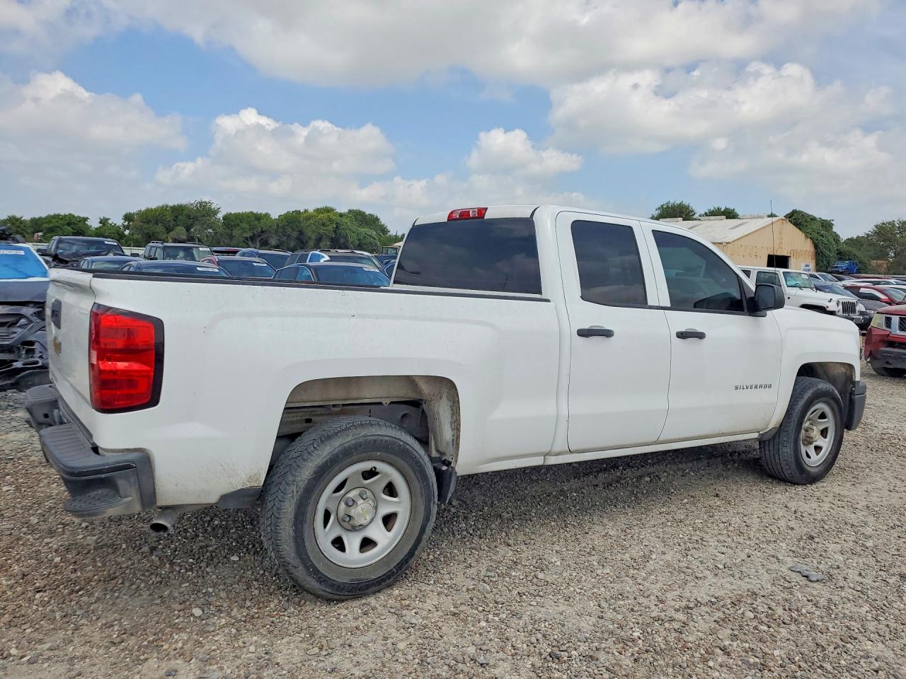 2015 Chevrolet Silverado C1500 White vin: 1GCRCPEC1FZ146289
