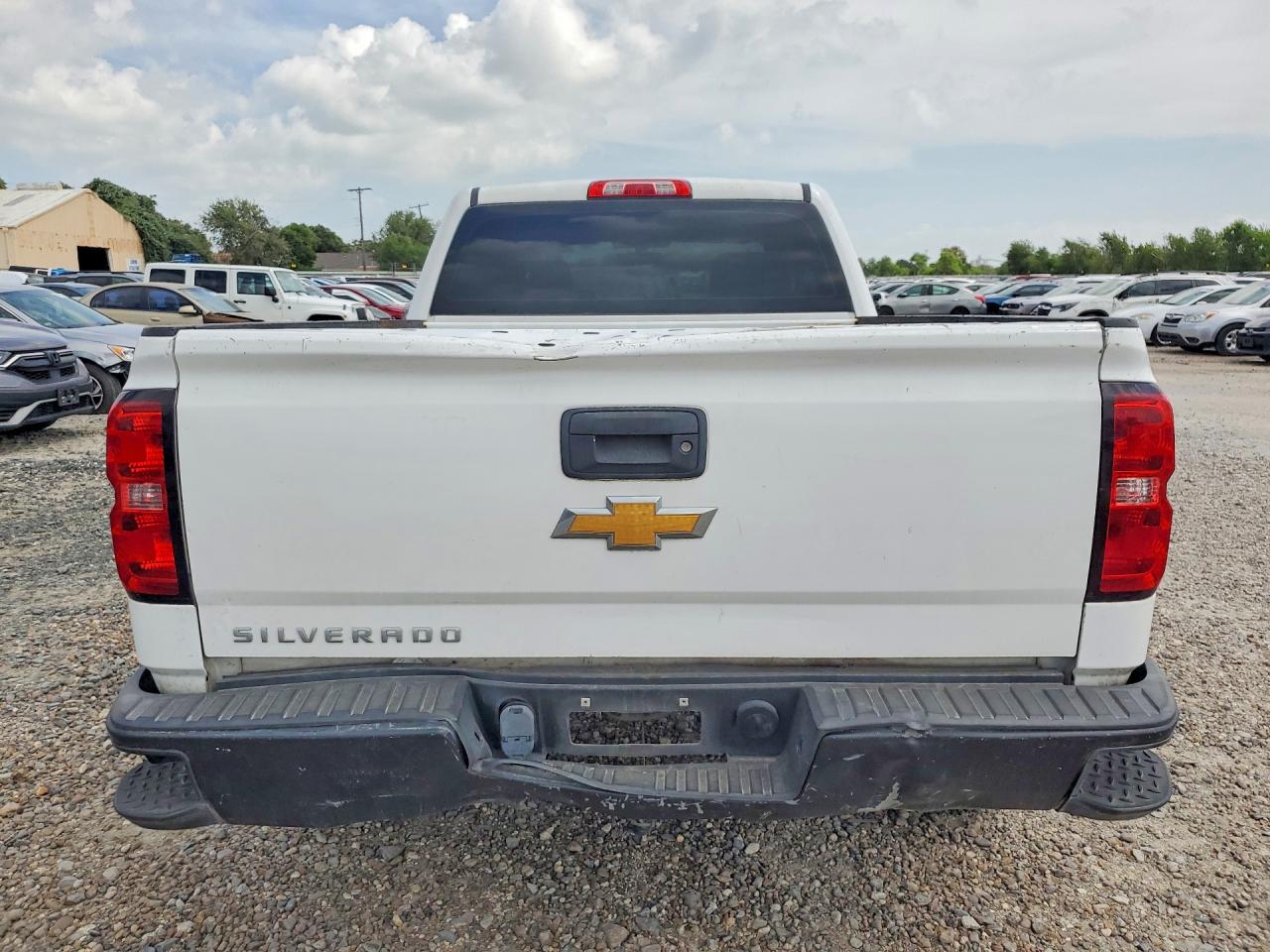 2015 Chevrolet Silverado C1500 White vin: 1GCRCPEC1FZ146289