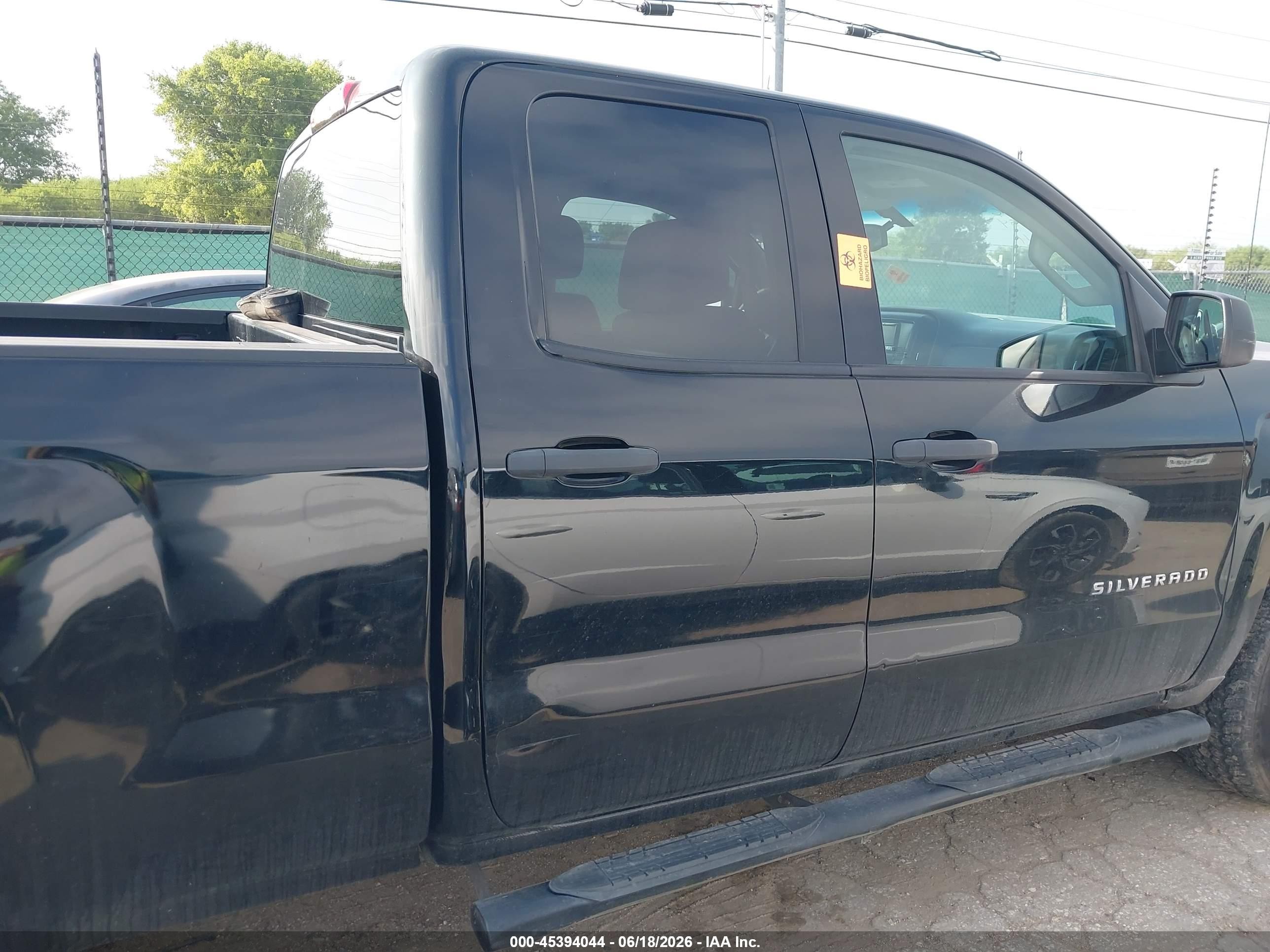2015 Chevrolet Silverado 1500 Ls Black vin: 1GCRCPEC2FZ152554