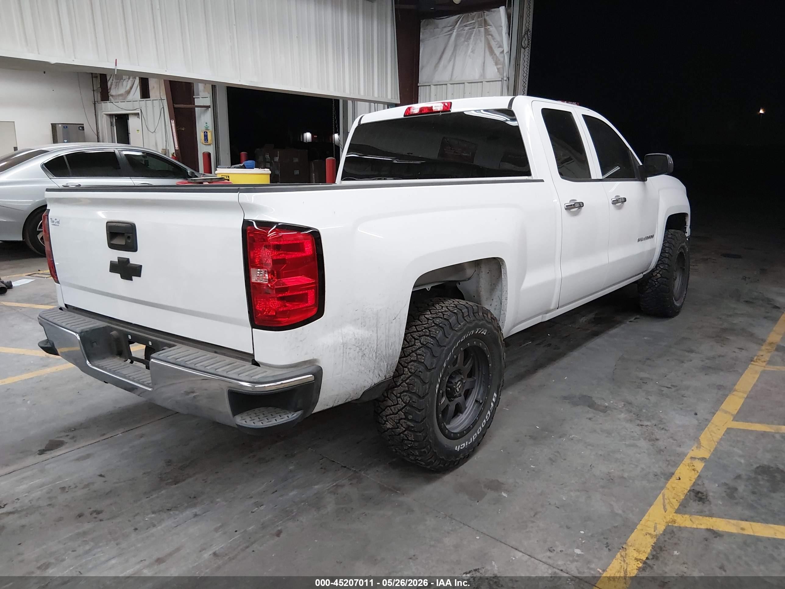 2015 Chevrolet Silverado 1500 Ls White vin: 1GCRCPEC8FZ329060