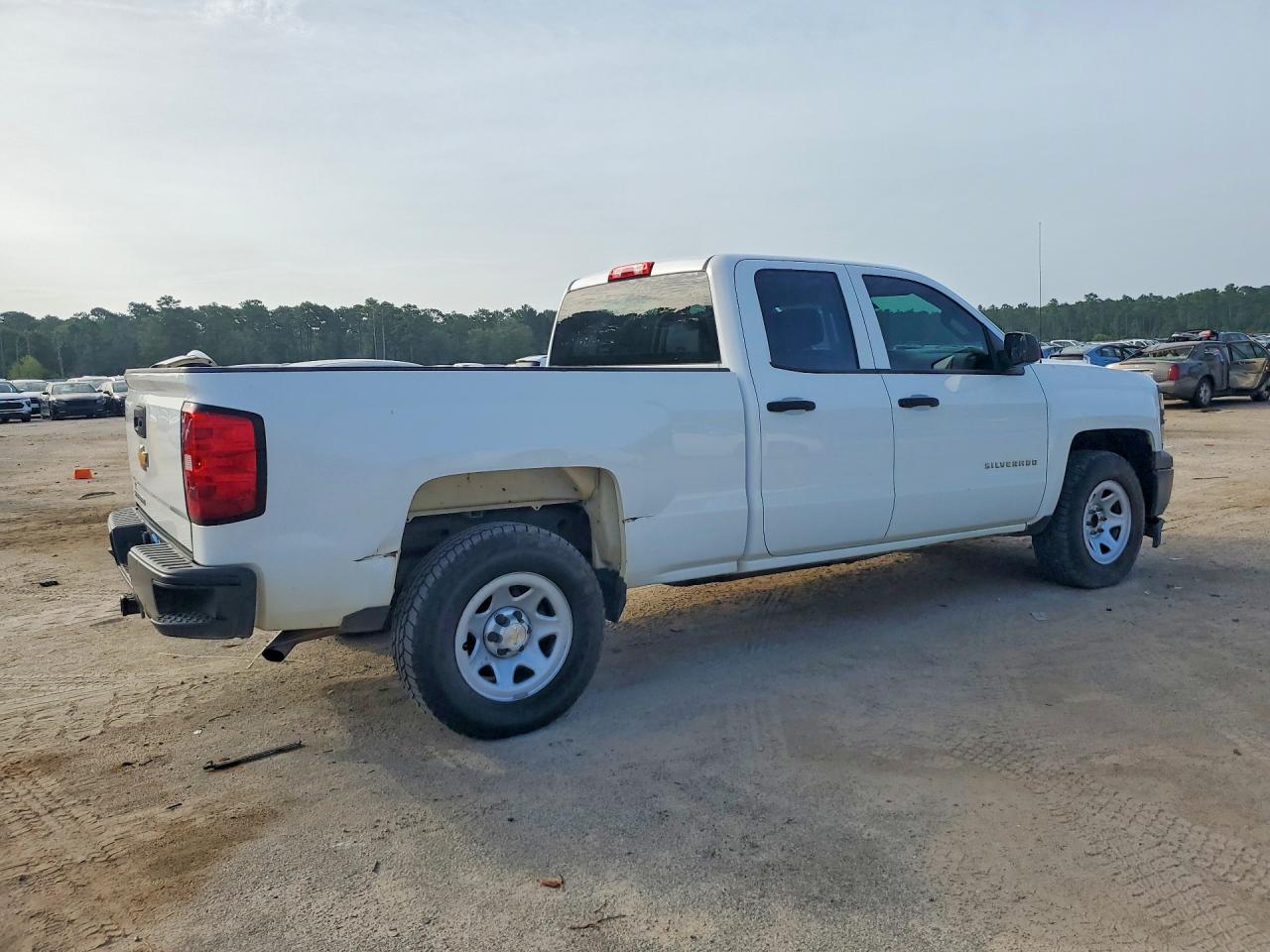 2015 Chevrolet Silverado C1500 White vin: 1GCRCPEH3FZ363502
