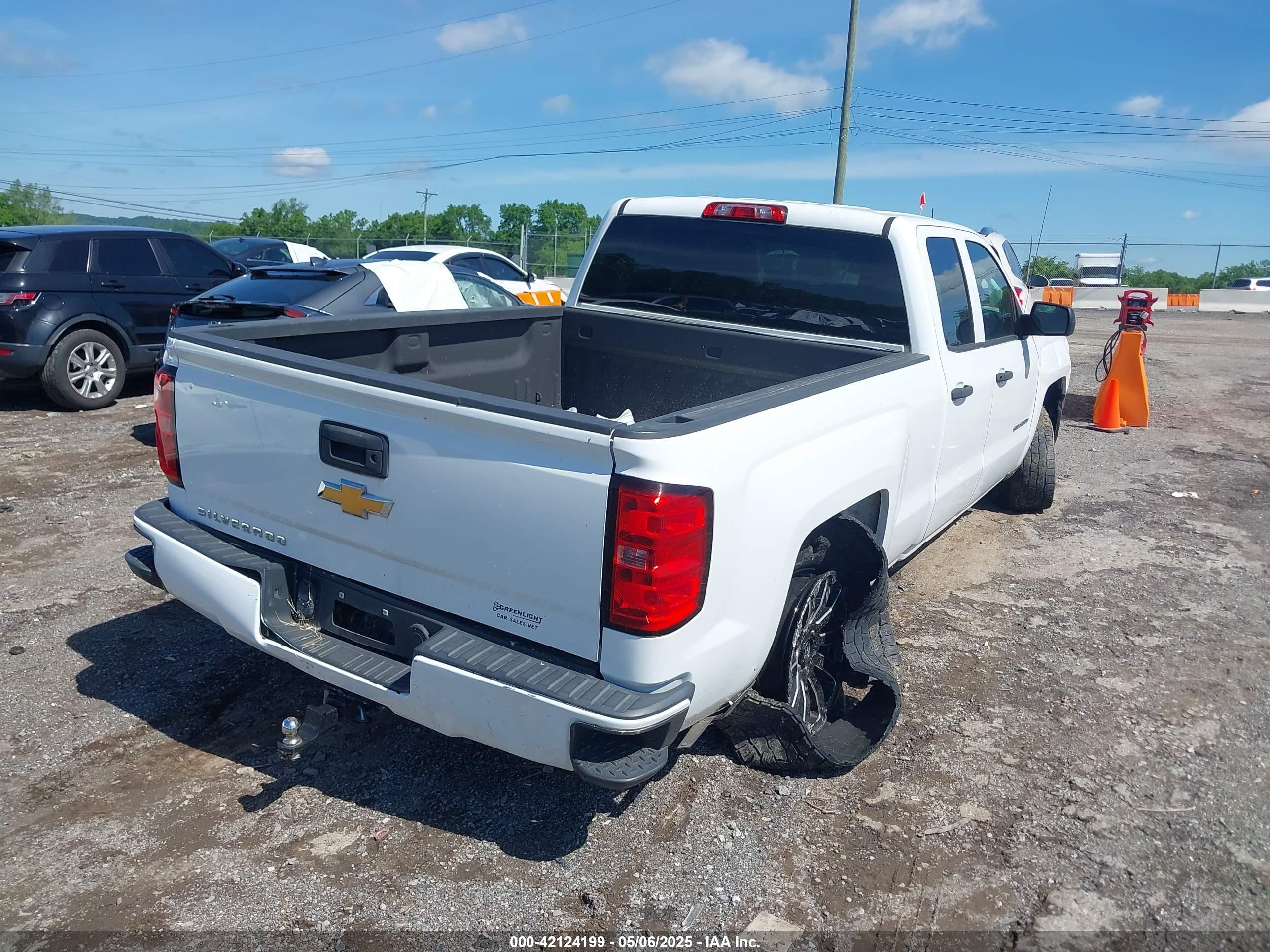 2014 Chevrolet Silverado 1500 Work Truck 1wt White vin: 1GCRCPEH4EZ260524