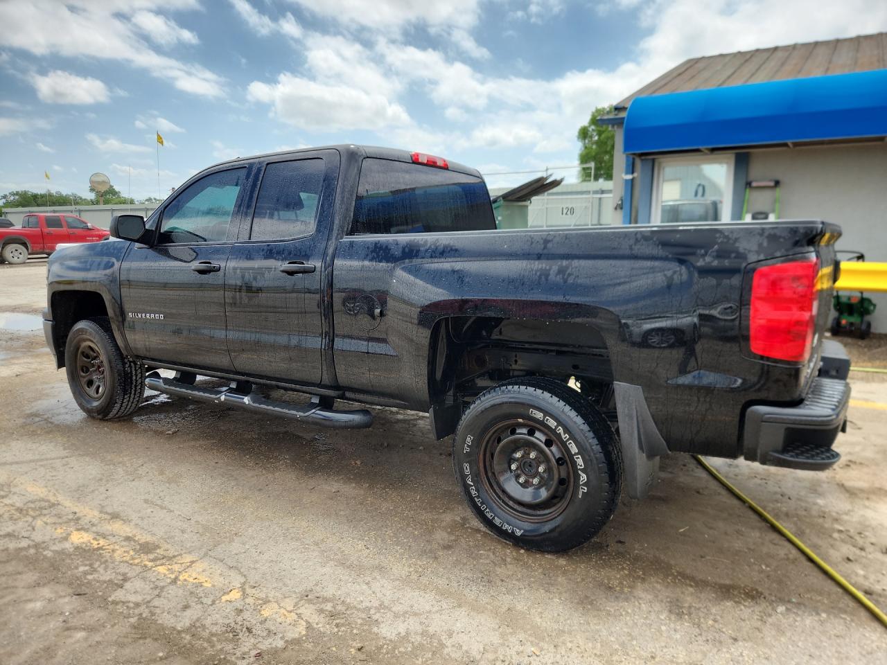 2015 Chevrolet Silverado C1500 Black vin: 1GCRCPEH4FZ441222 Damage: Left Bed Side, Dent(S) W/No Paint Dmg, Pdr-1 Dent
