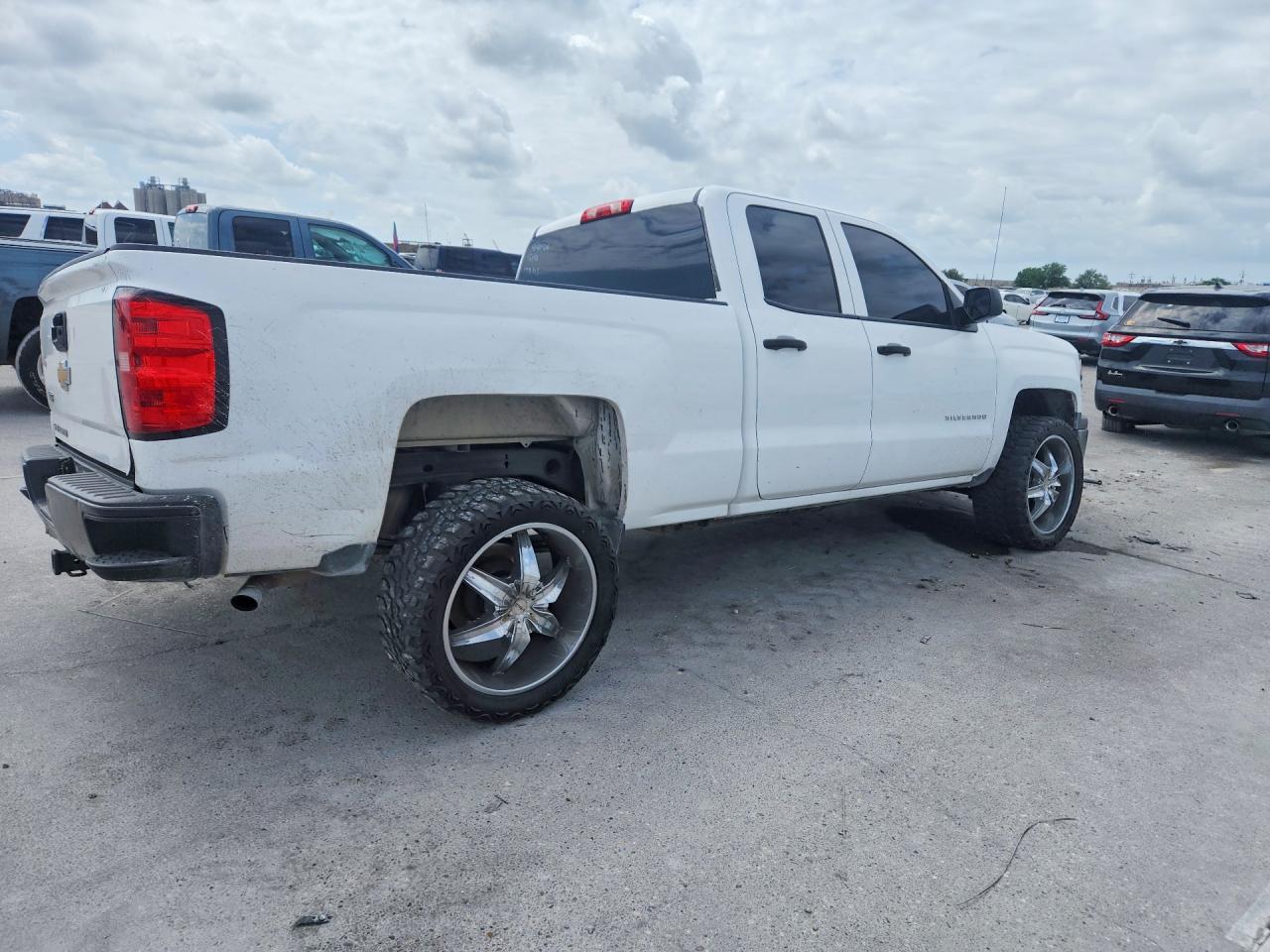 2015 Chevrolet Silverado C1500 White vin: 1GCRCPEH5FZ149515