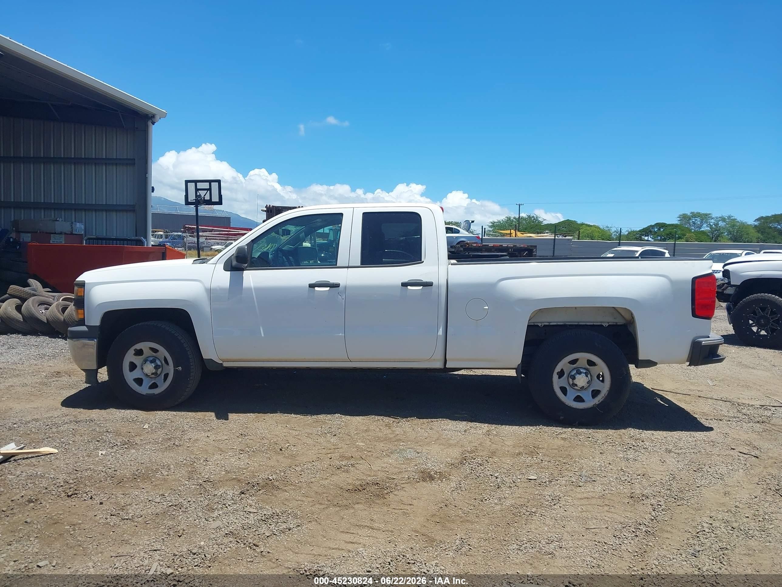 2015 Chevrolet Silverado 1500 Wt Белый vin: 1GCRCPEH6FZ234119