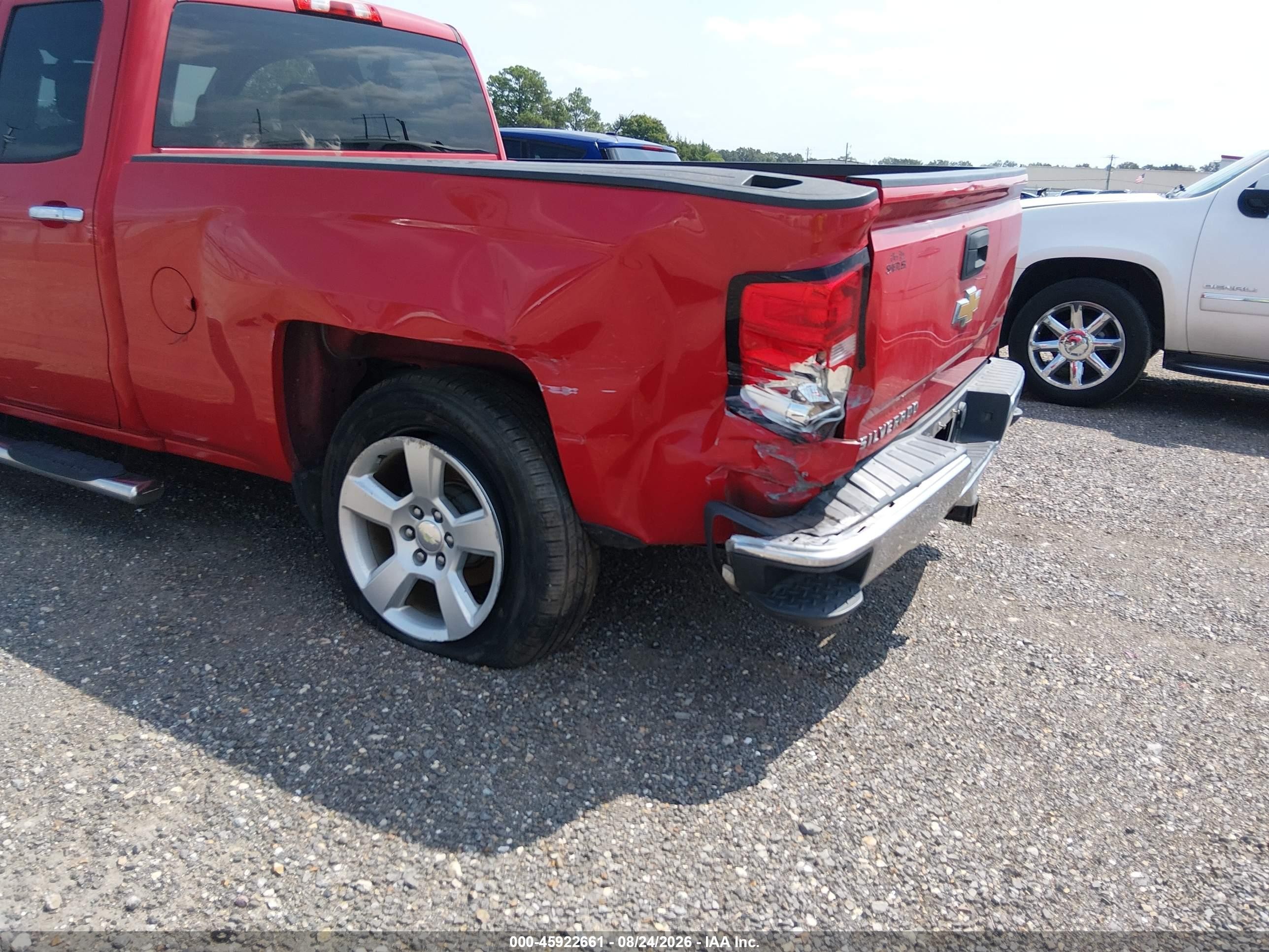 2015 Chevrolet Silverado 1500 Ls Red vin: 1GCRCPEH8FZ323688