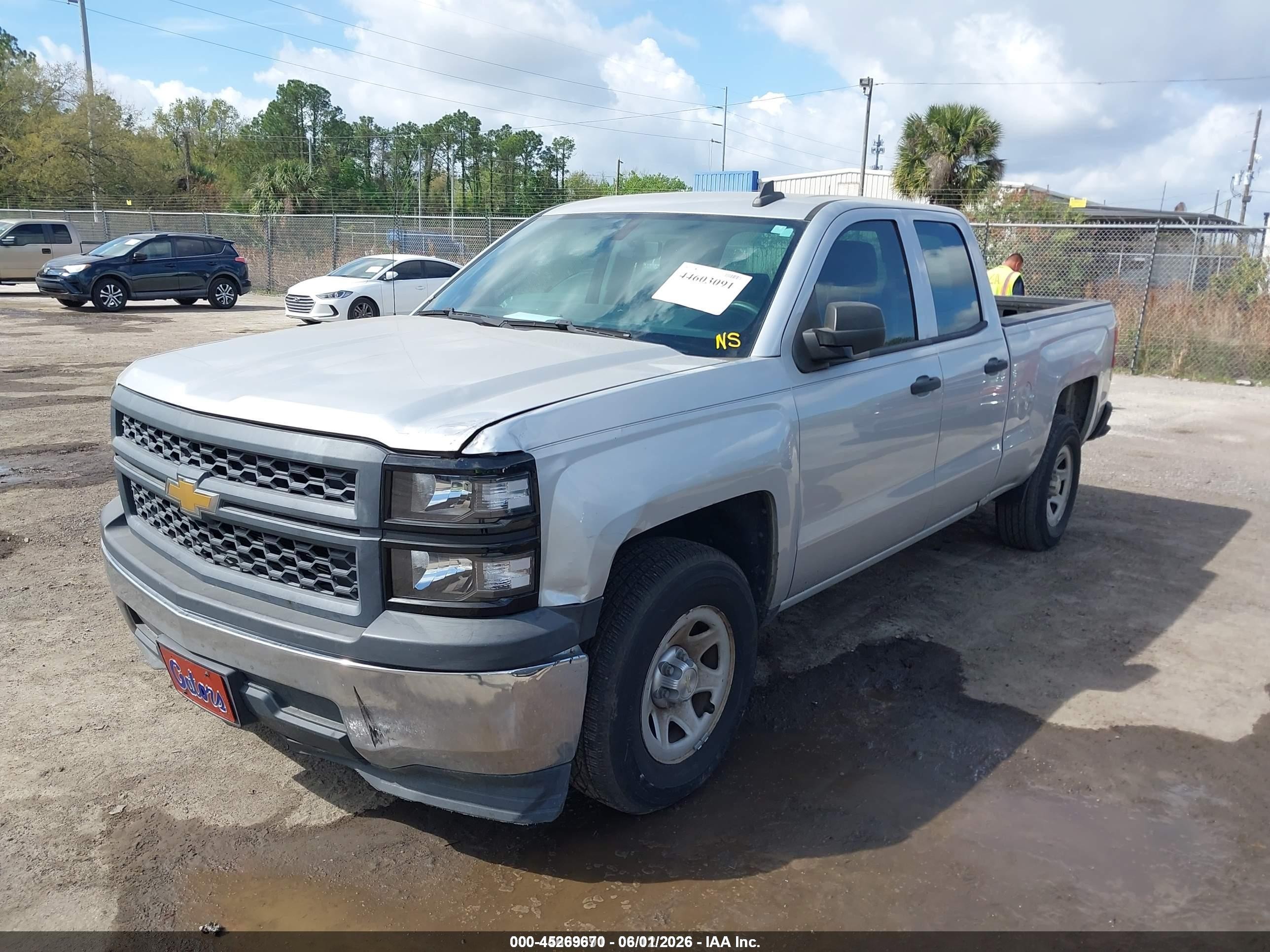 2015 Chevrolet Silverado 1500 Wt Silver vin: 1GCRCPEH9FZ204709