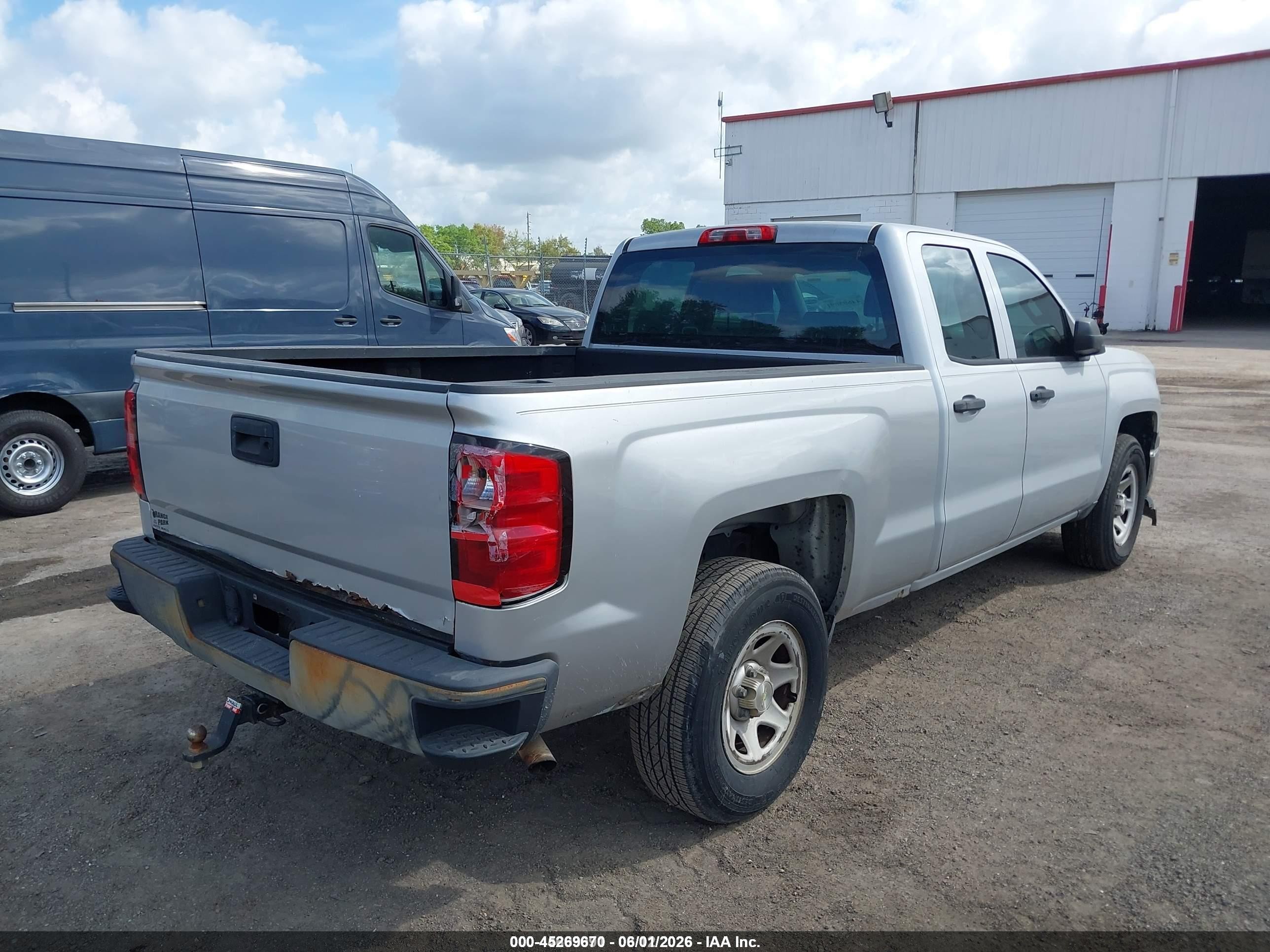 2015 Chevrolet Silverado 1500 Wt Silver vin: 1GCRCPEH9FZ204709