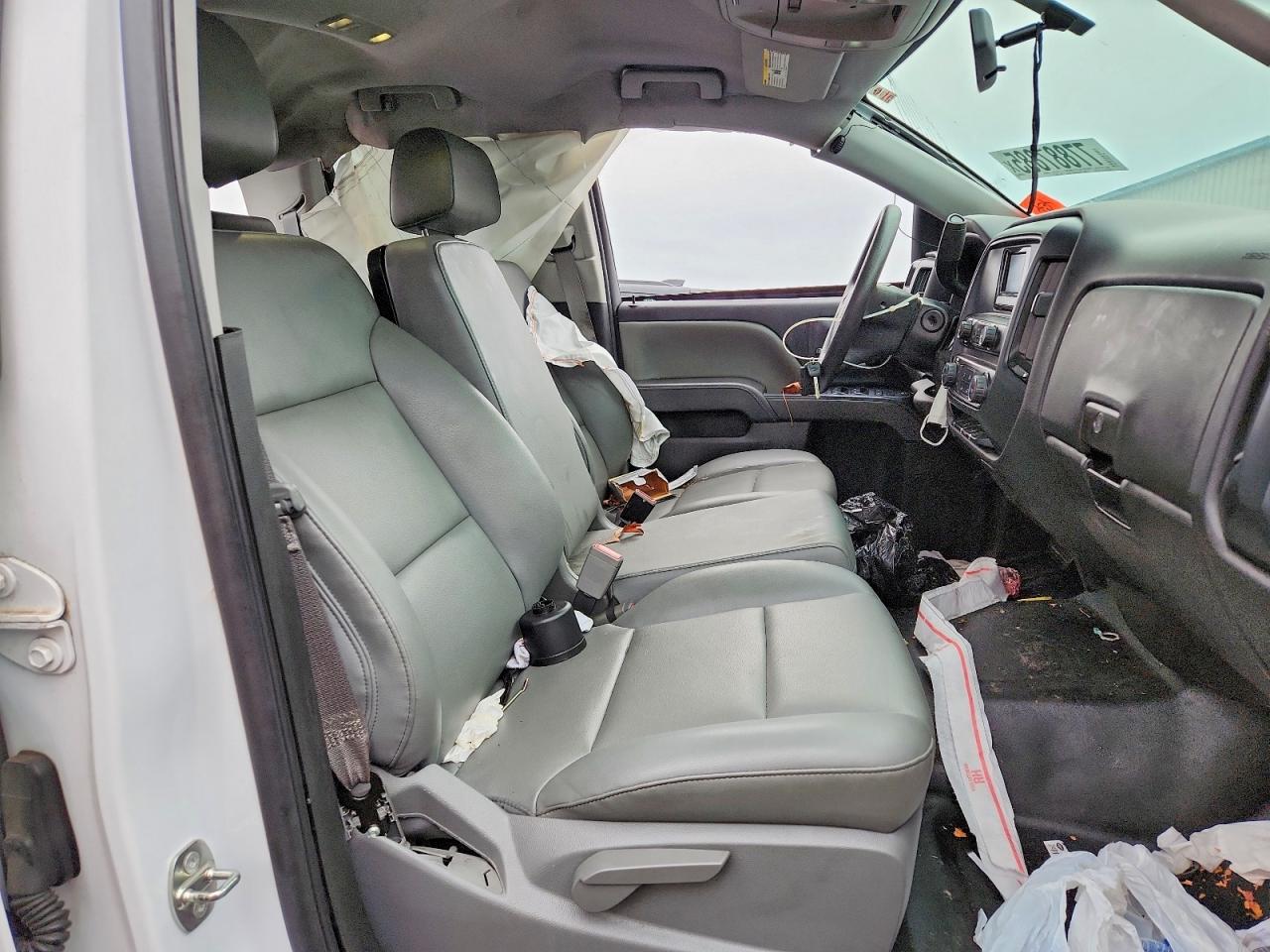 2015 Chevrolet Silverado C1500 White vin: 1GCRCPEH9FZ440342