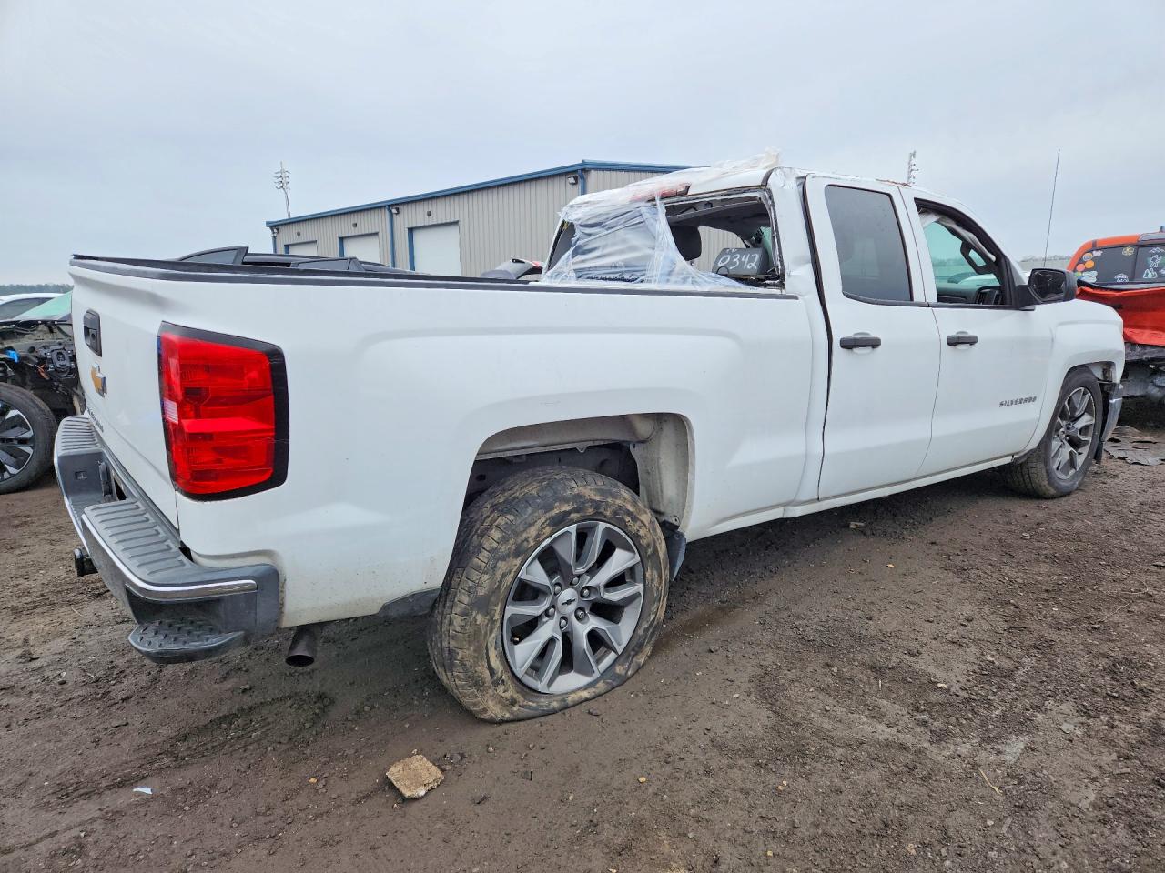 2015 Chevrolet Silverado C1500 White vin: 1GCRCPEH9FZ440342