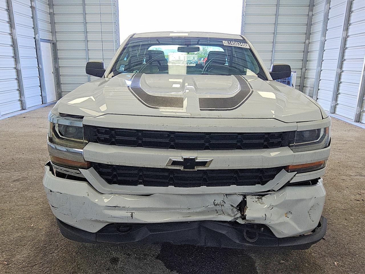 2017 Chevrolet Silverado C1500 Custom White vin: 1GCRCPEH9HZ288856