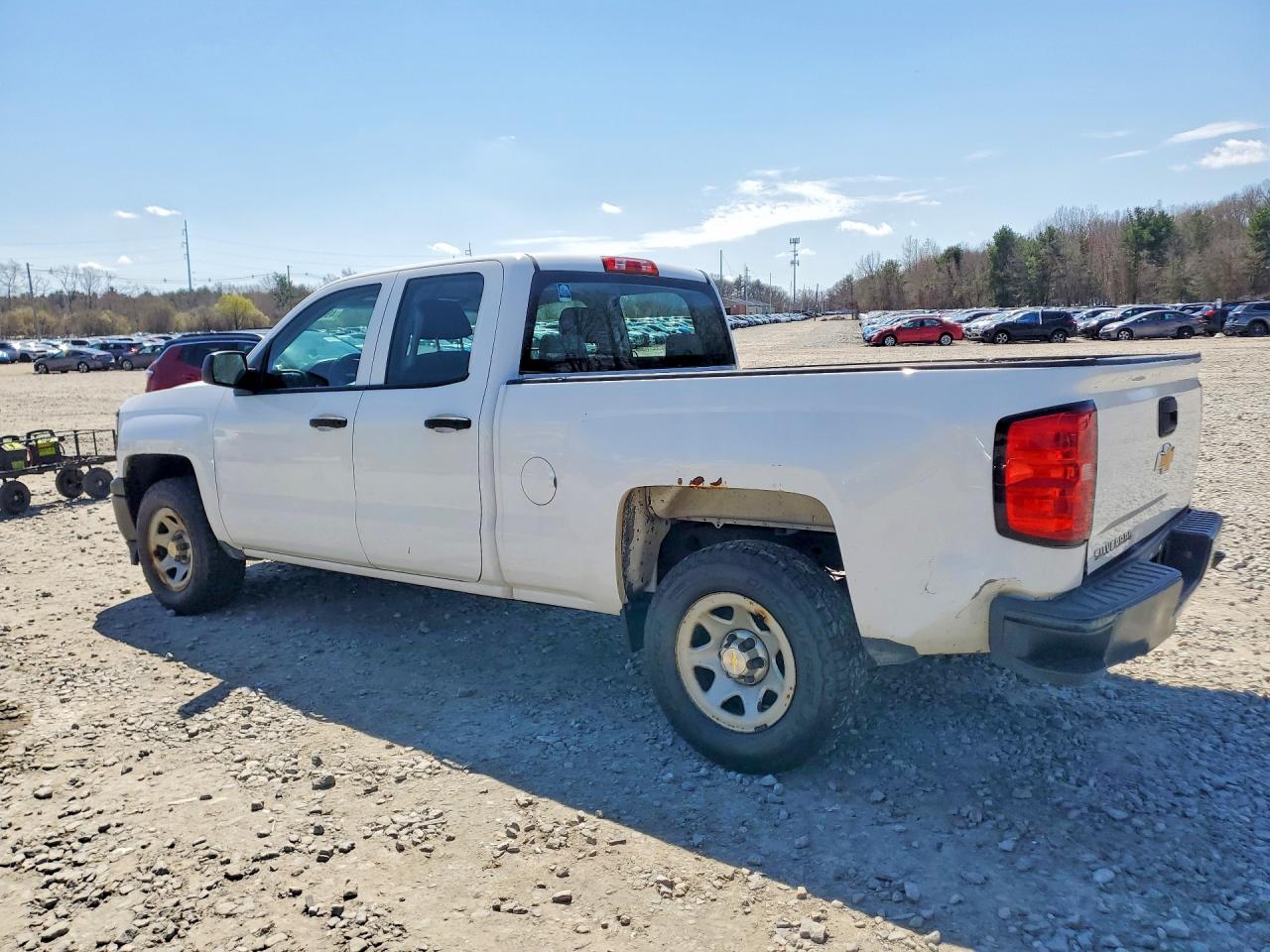 2015 Chevrolet Silverado C1500 Белый vin: 1GCRCPEHXFZ277703