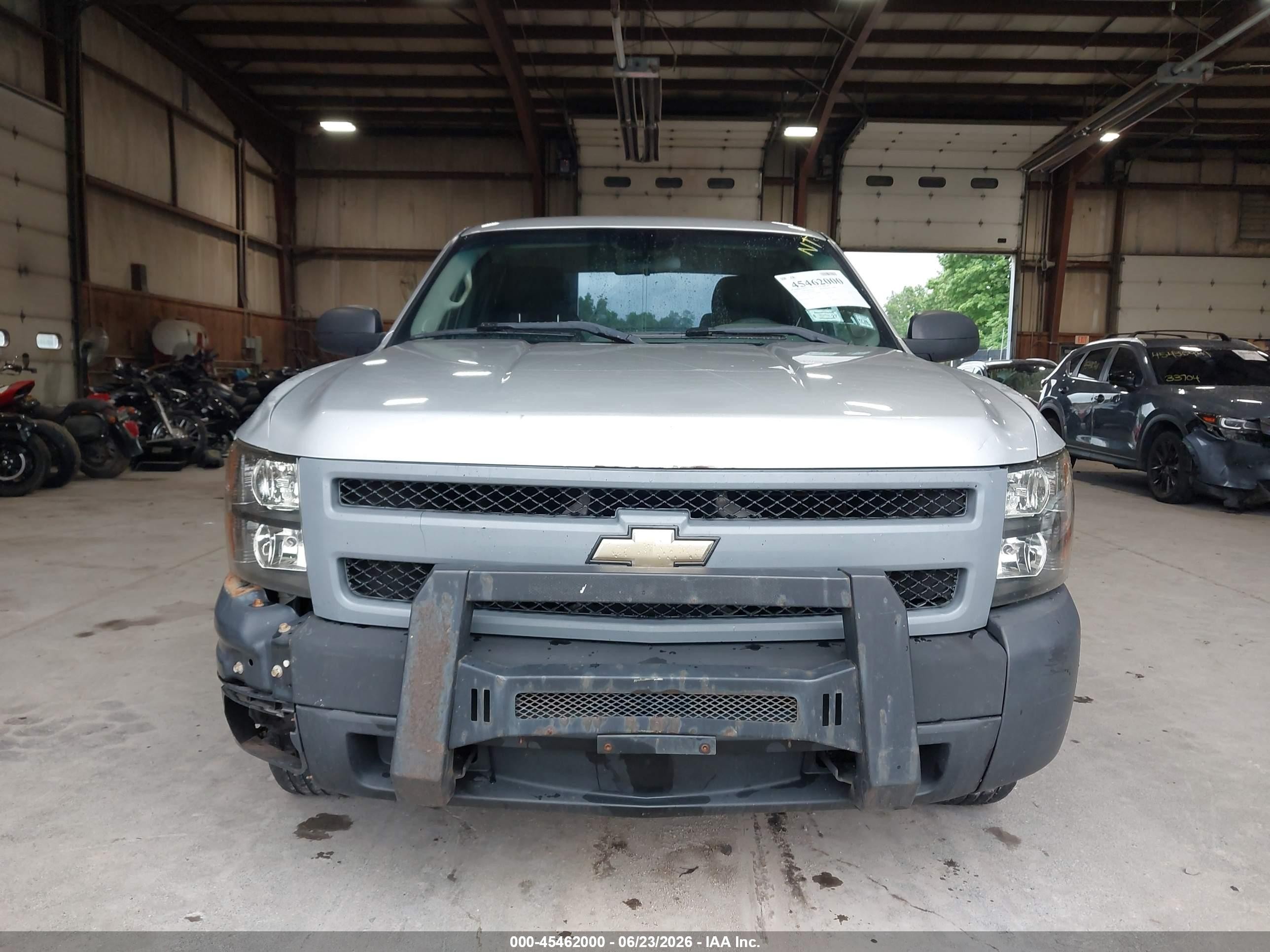 2011 Chevrolet Silverado 1500 Work Truck Silver vin: 1GCRCPEX0BZ118240