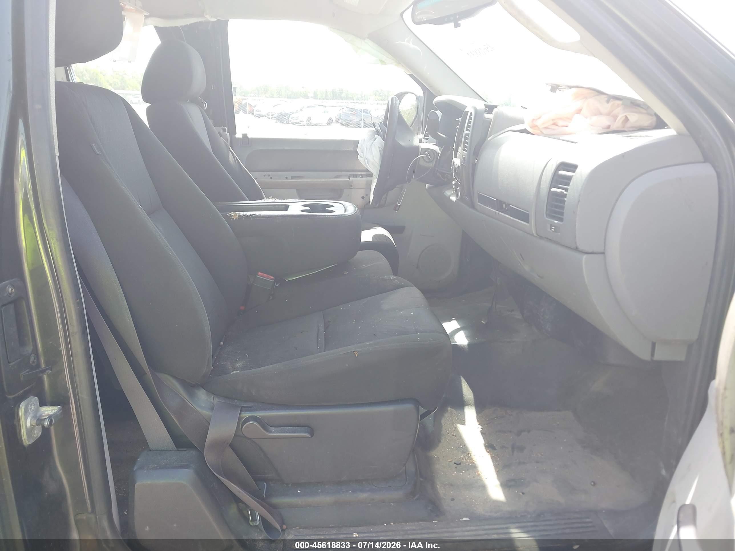2011 Chevrolet Silverado 1500 Work Truck Silver vin: 1GCRCPEX1BZ211557
