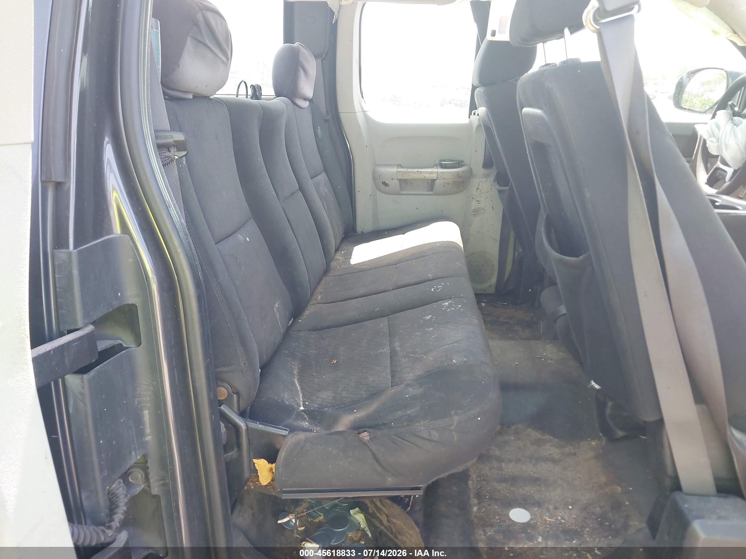 2011 Chevrolet Silverado 1500 Work Truck Silver vin: 1GCRCPEX1BZ211557