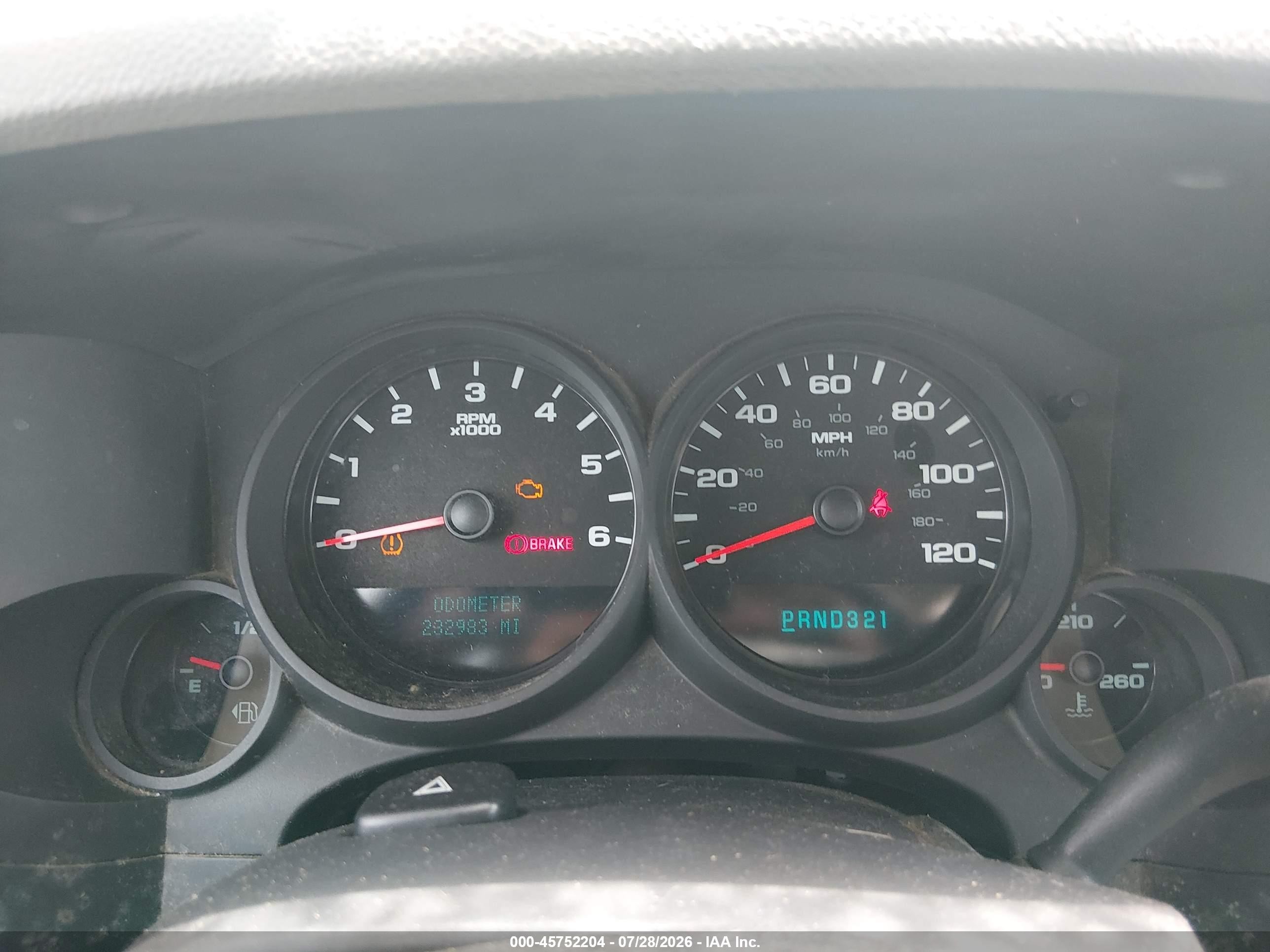 2011 Chevrolet Silverado 1500 Work Truck White vin: 1GCRCPEX1BZ341659
