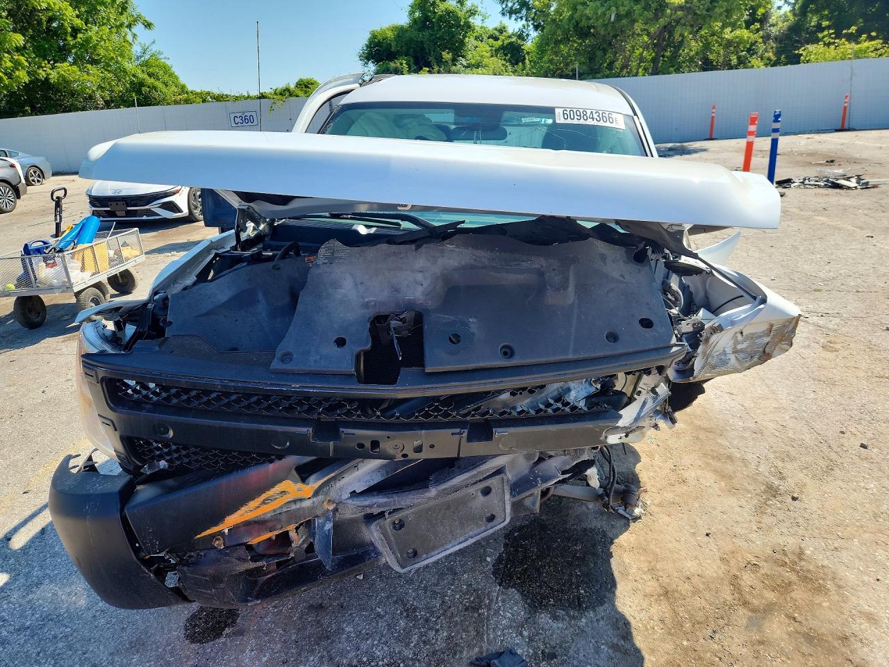 2013 Chevrolet Silverado C1500 White vin: 1GCRCPEX2DZ396902