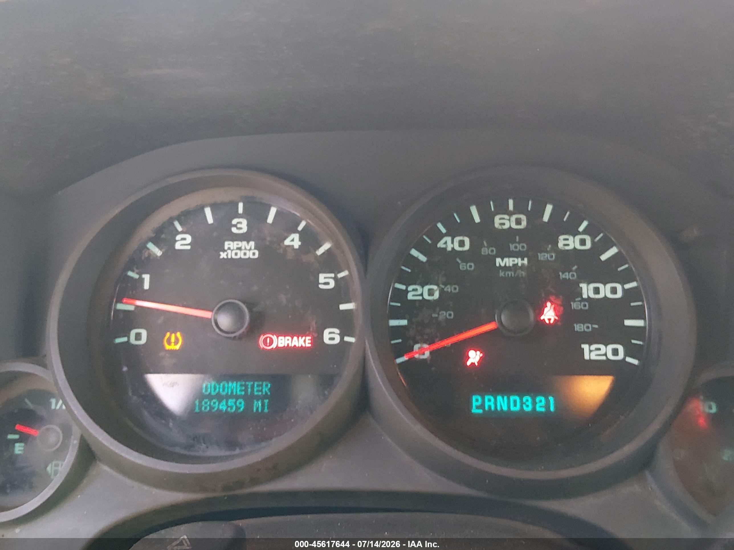 2011 Chevrolet Silverado 1500 Work Truck White vin: 1GCRCPEX3BZ448552