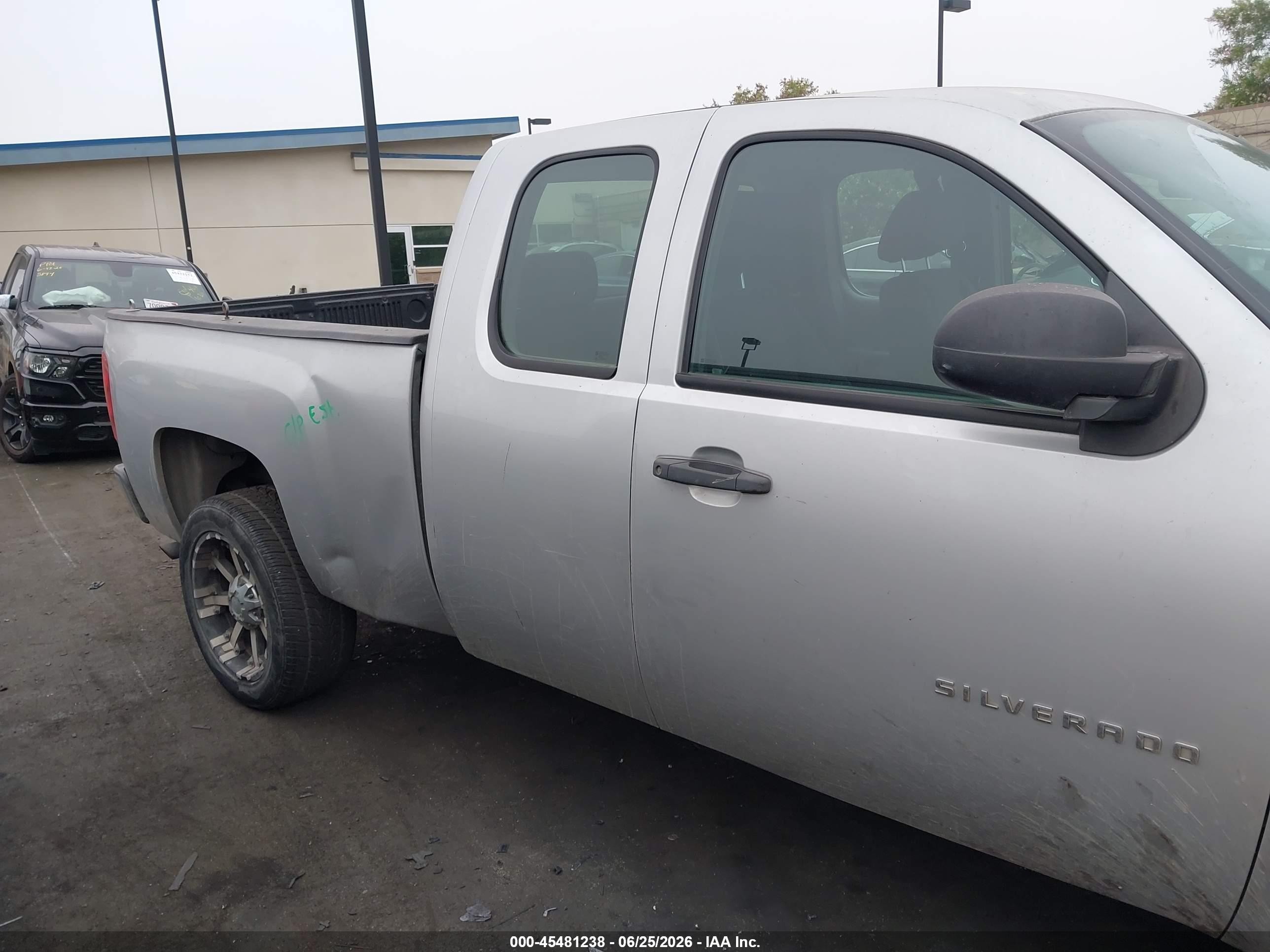 2012 Chevrolet Silverado 1500 Work Truck Silver vin: 1GCRCPEX3CZ326355
