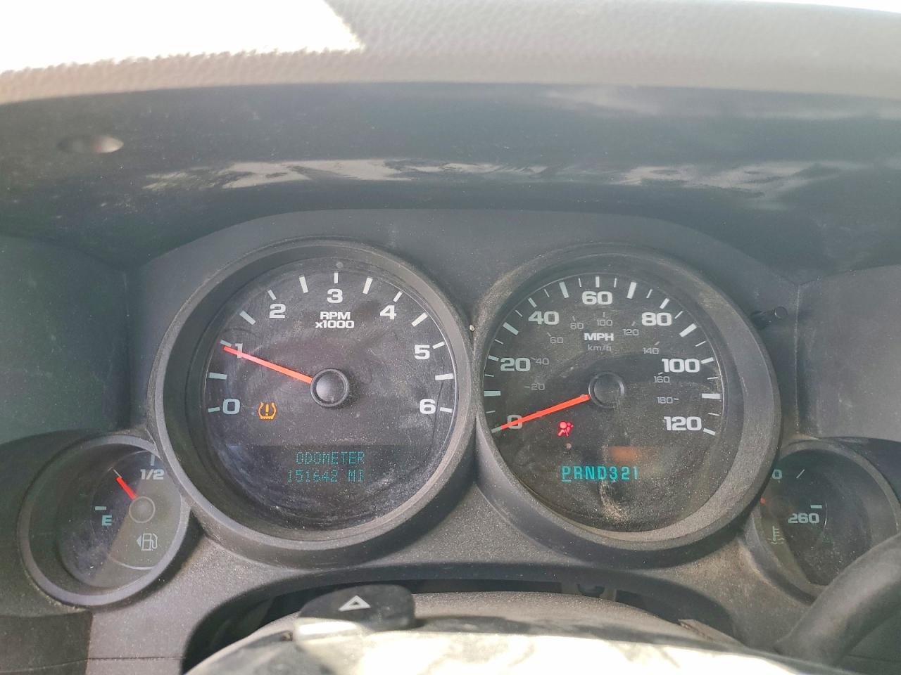 2011 Chevrolet Silverado C1500 White vin: 1GCRCPEX5BZ430330