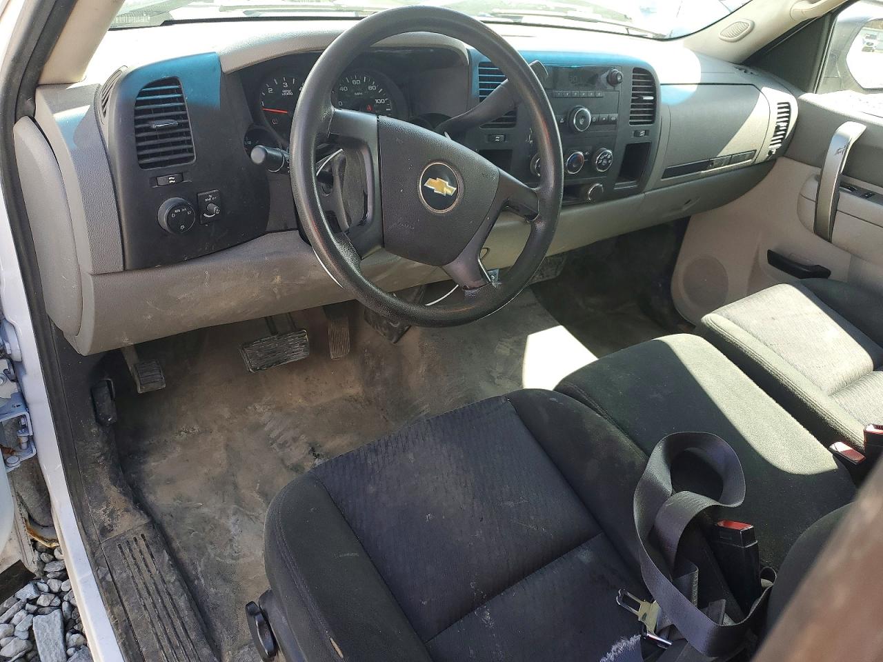 2011 Chevrolet Silverado C1500 White vin: 1GCRCPEX5BZ430330