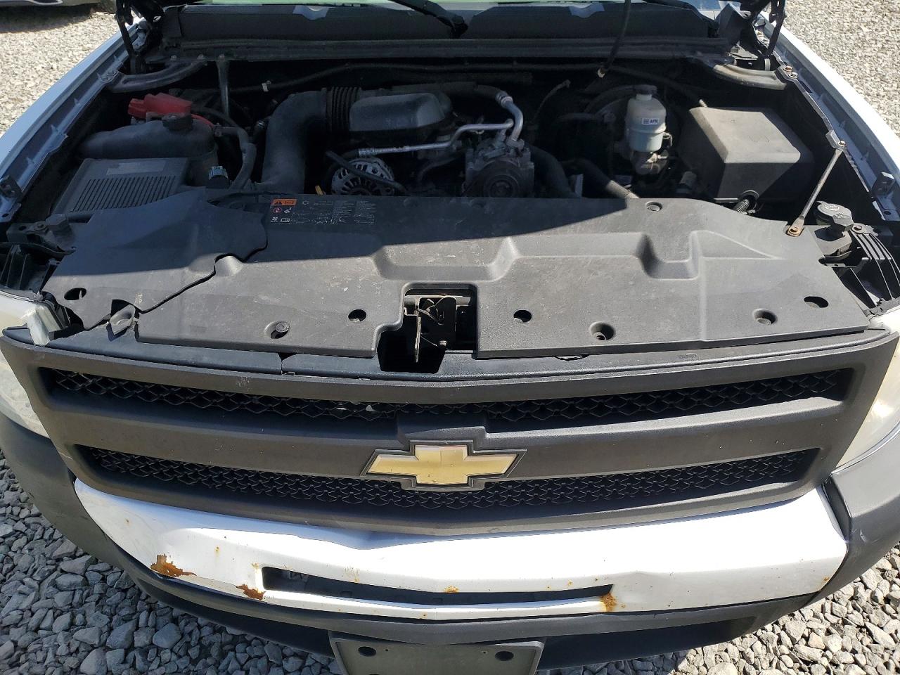 2011 Chevrolet Silverado C1500 White vin: 1GCRCPEX5BZ430330