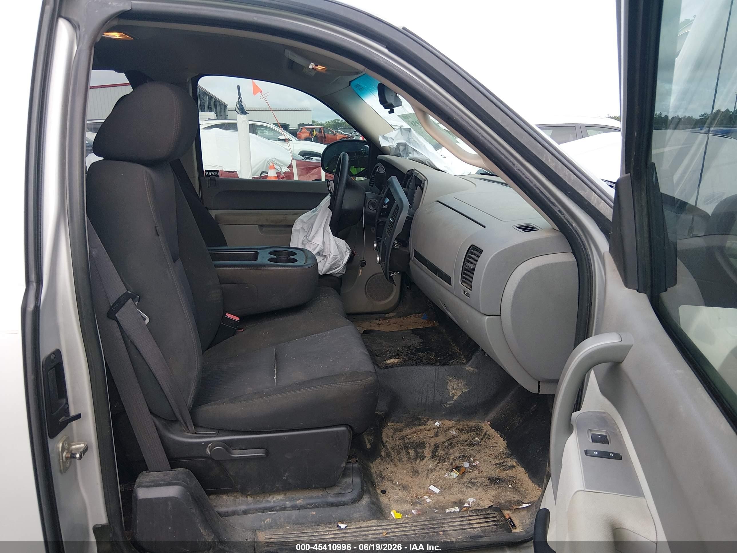 2011 Chevrolet Silverado 1500 Work Truck Silver vin: 1GCRCPEX6BZ109526