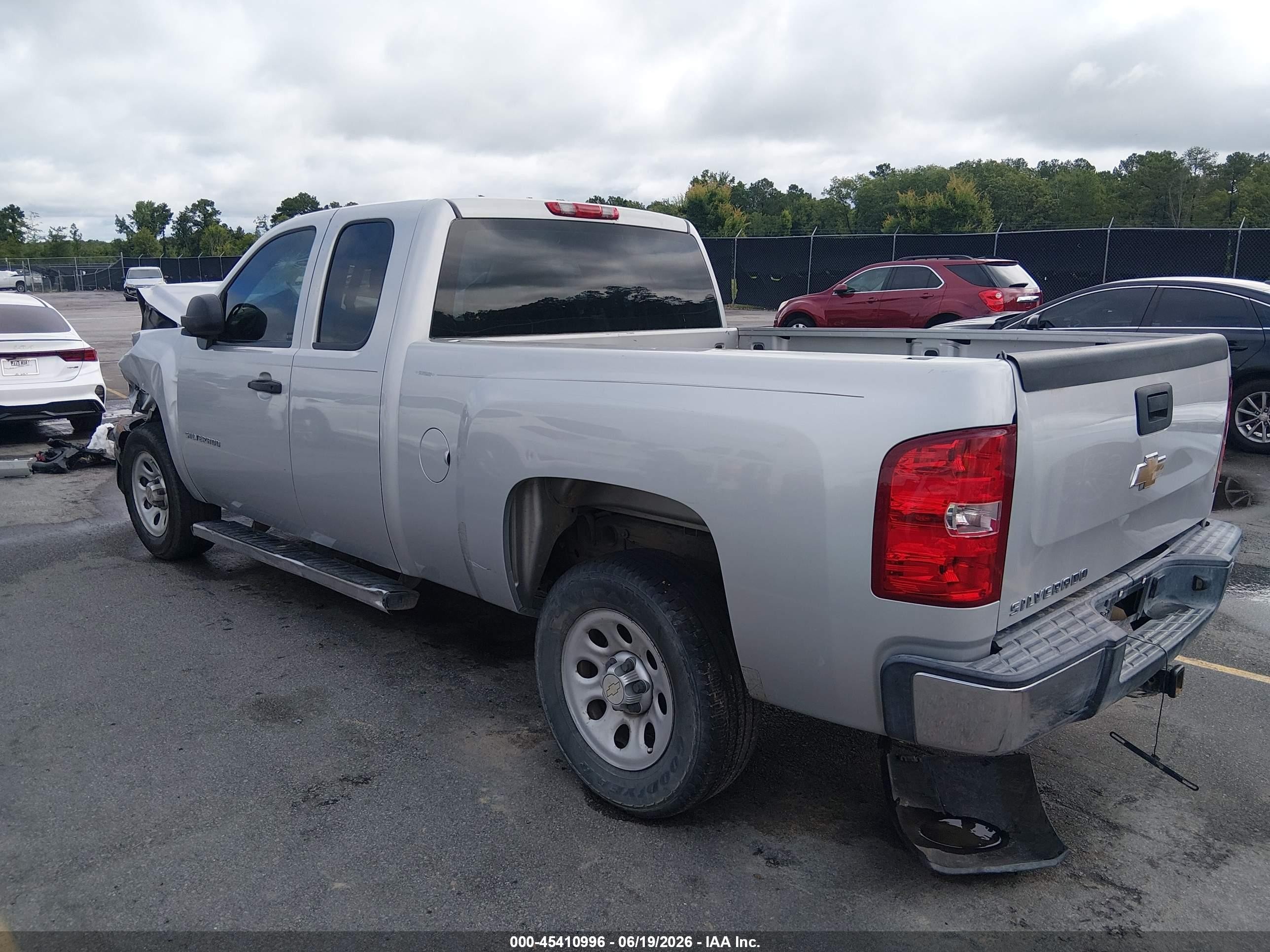 2011 Chevrolet Silverado 1500 Work Truck Silver vin: 1GCRCPEX6BZ109526