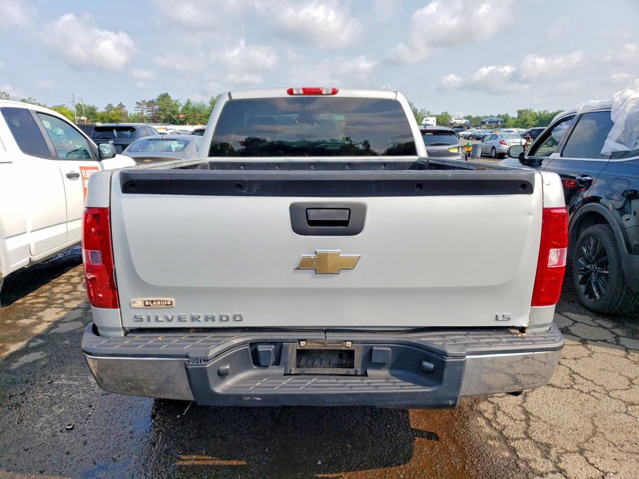 2011 Chevrolet Silverado C1500 Серебряный vin: 1GCRCPEX7BZ413867