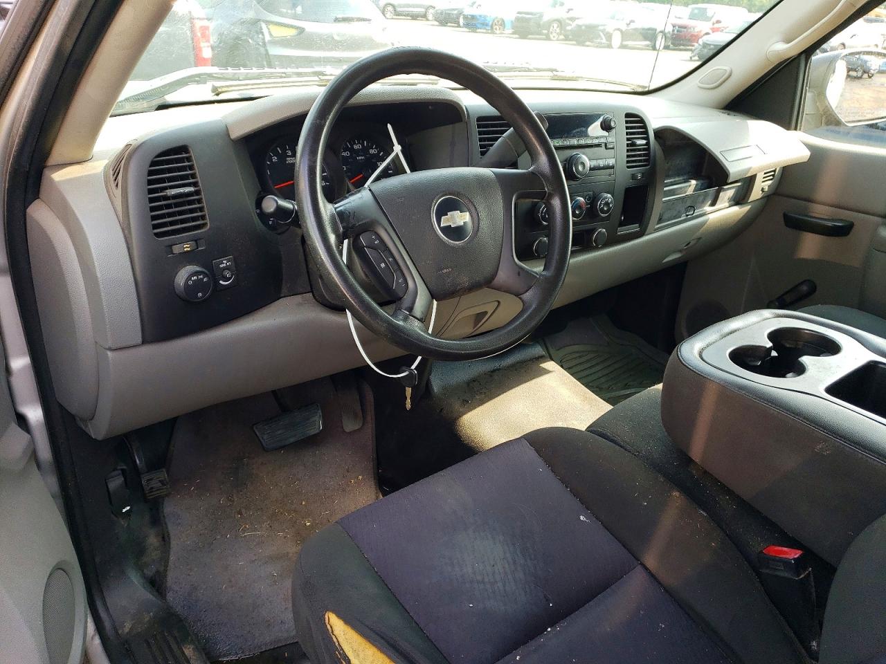 2011 Chevrolet Silverado C1500 Серебряный vin: 1GCRCPEX7BZ413867