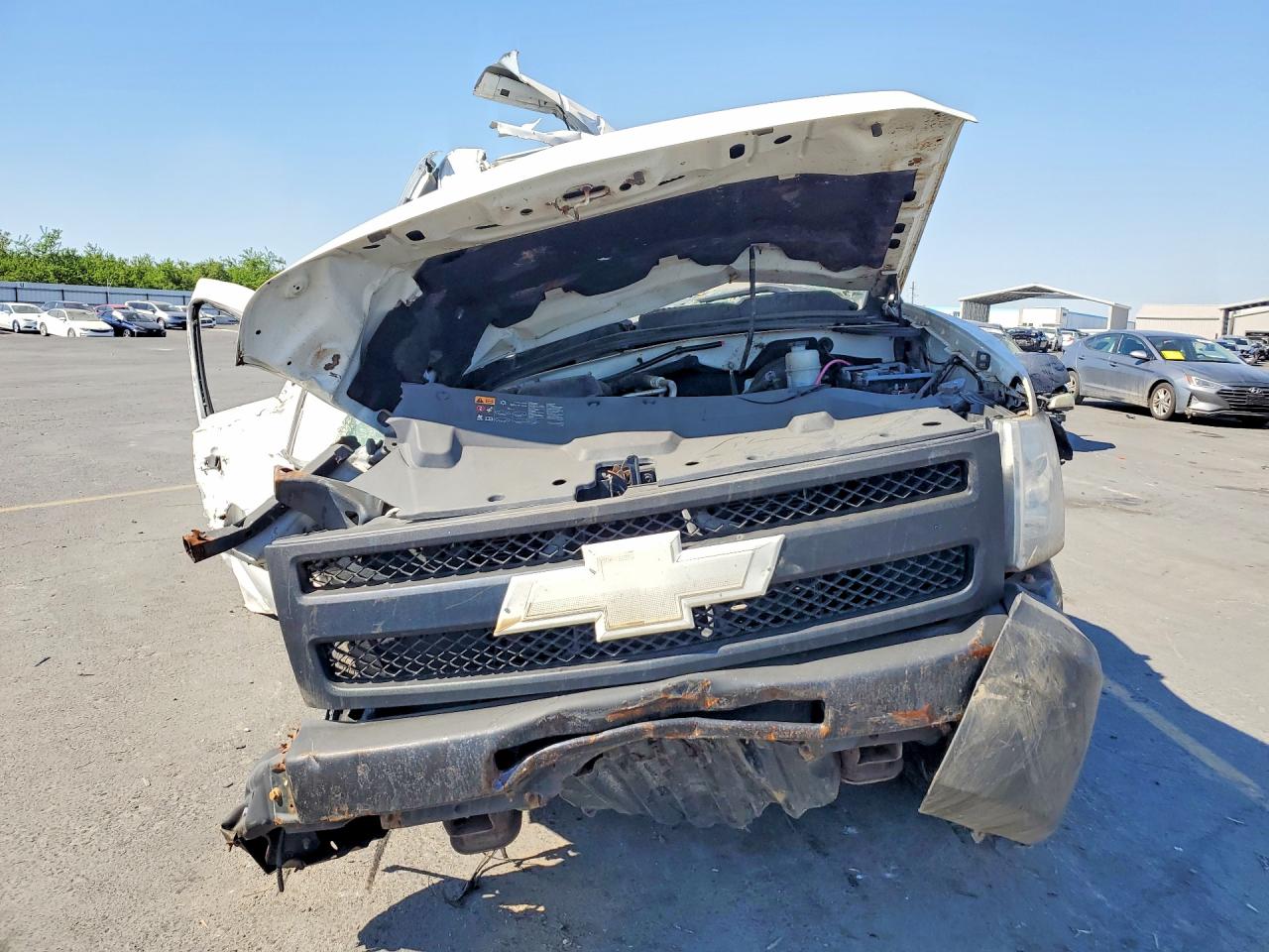 2011 Chevrolet Silverado C1500 White vin: 1GCRCPEX8BZ388137
