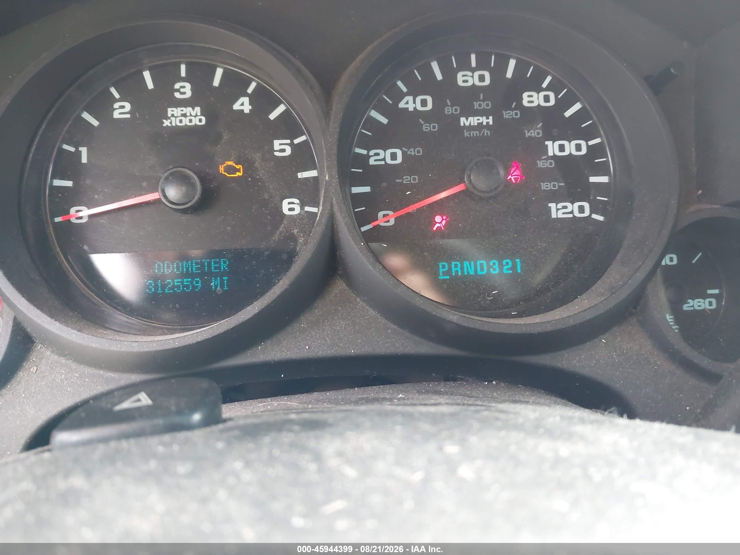 2012 Chevrolet Silverado 1500 Work Truck White vin: 1GCRCPEX8CZ102935