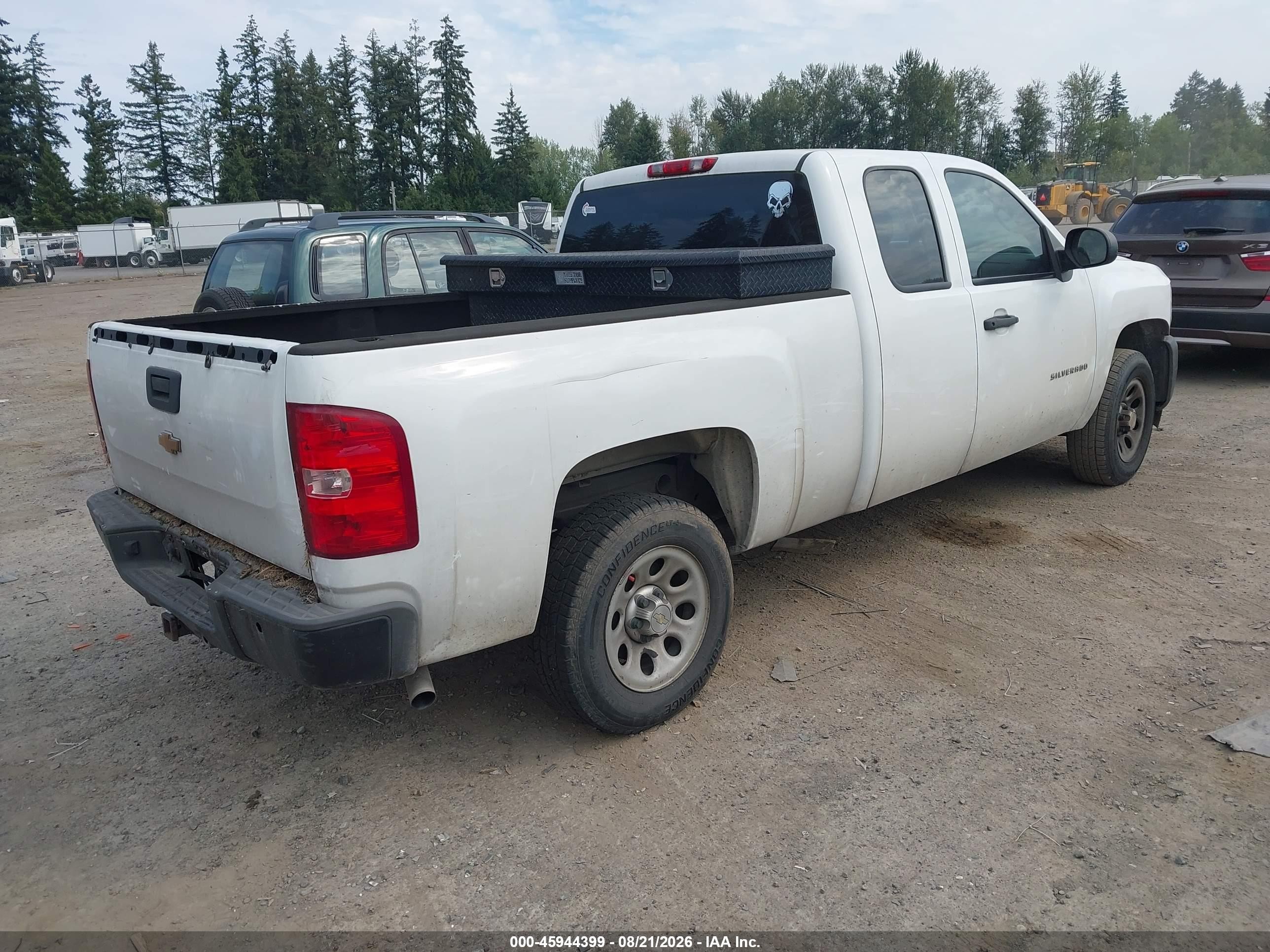 2012 Chevrolet Silverado 1500 Work Truck White vin: 1GCRCPEX8CZ102935