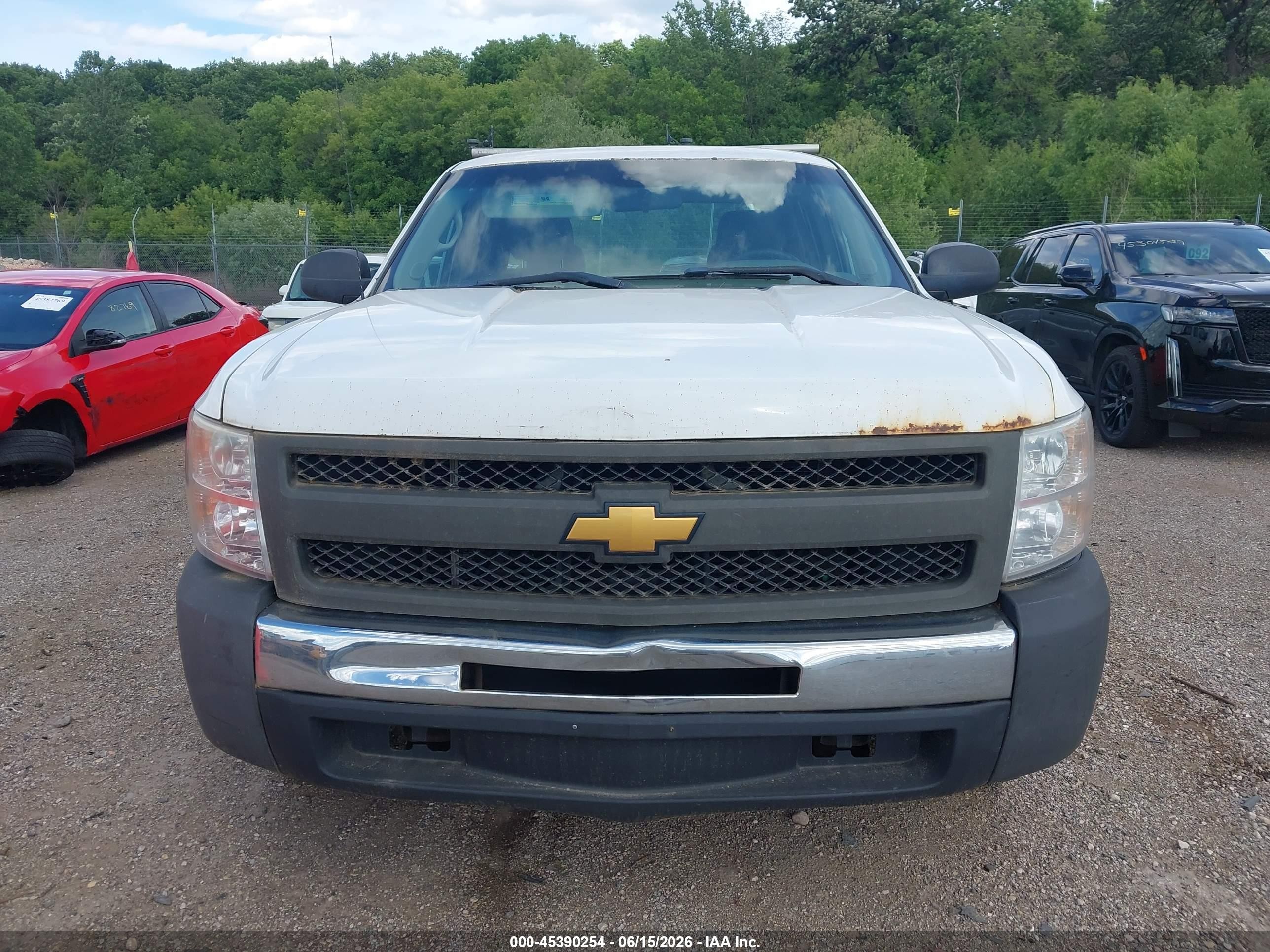 2013 Chevrolet Silverado 1500 Work Truck White vin: 1GCRCPEX9DZ149487